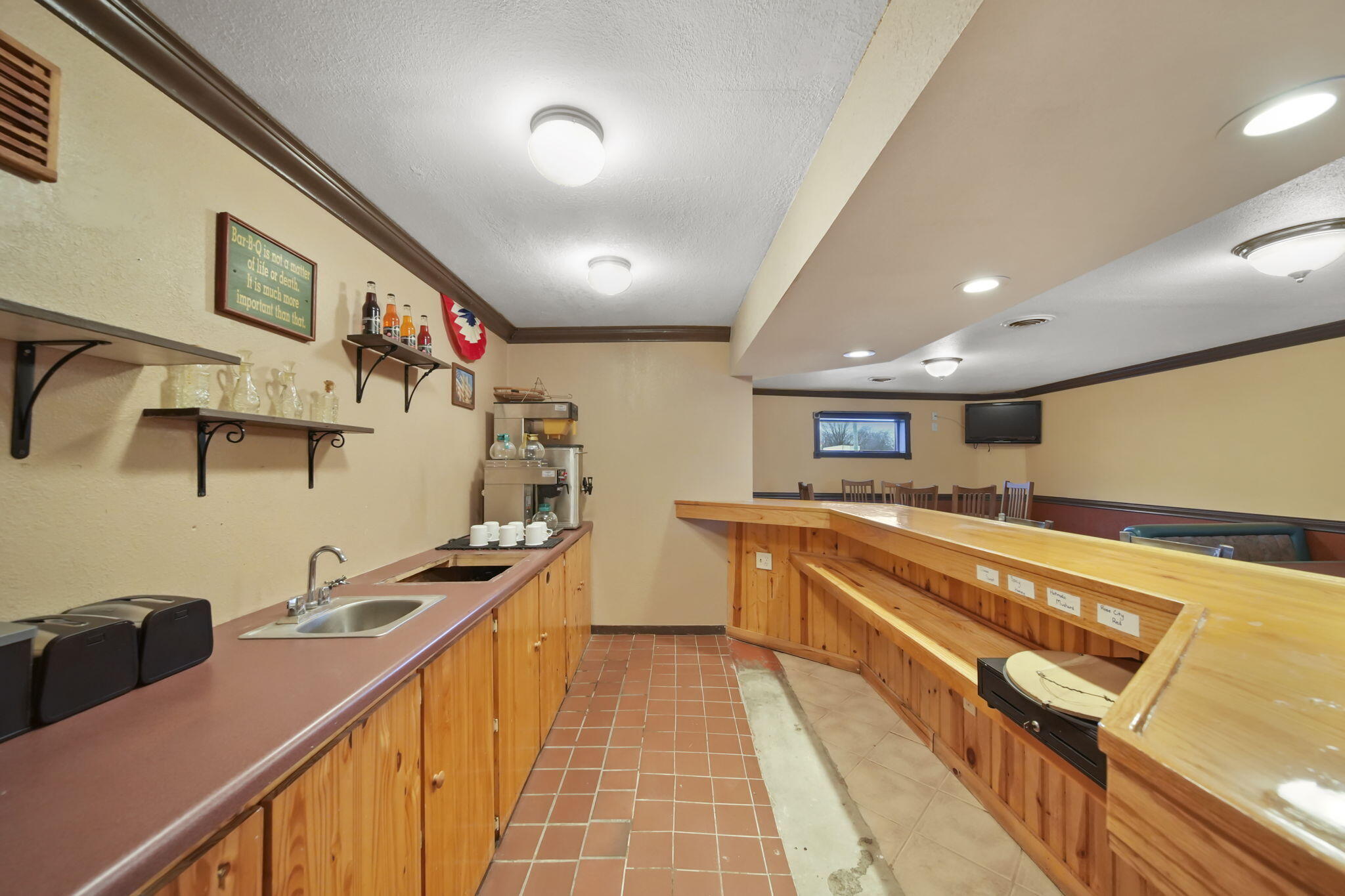 107 E Jackson Road Property Photo 7