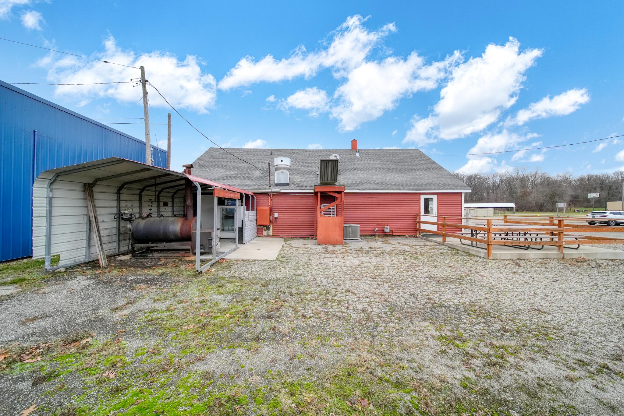 107 E Jackson Road Property Photo 34