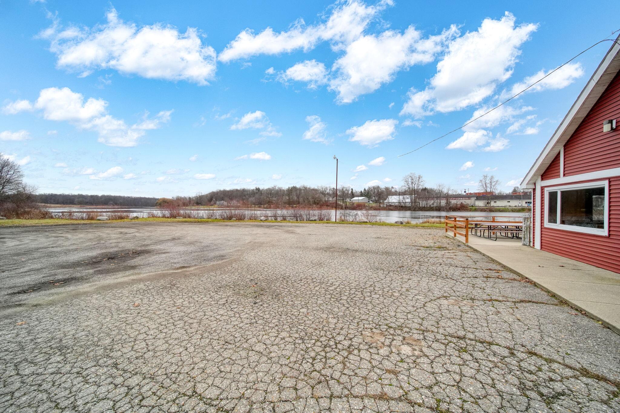 107 E Jackson Road Property Photo 39