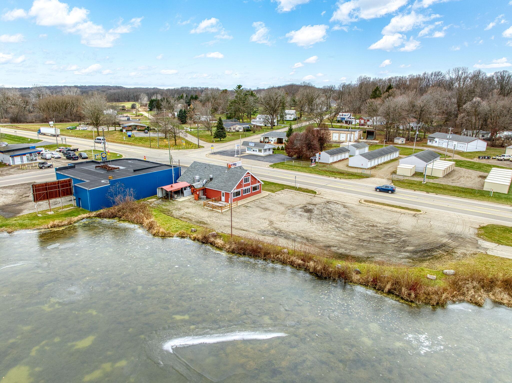 107 E Jackson Road Property Photo 42