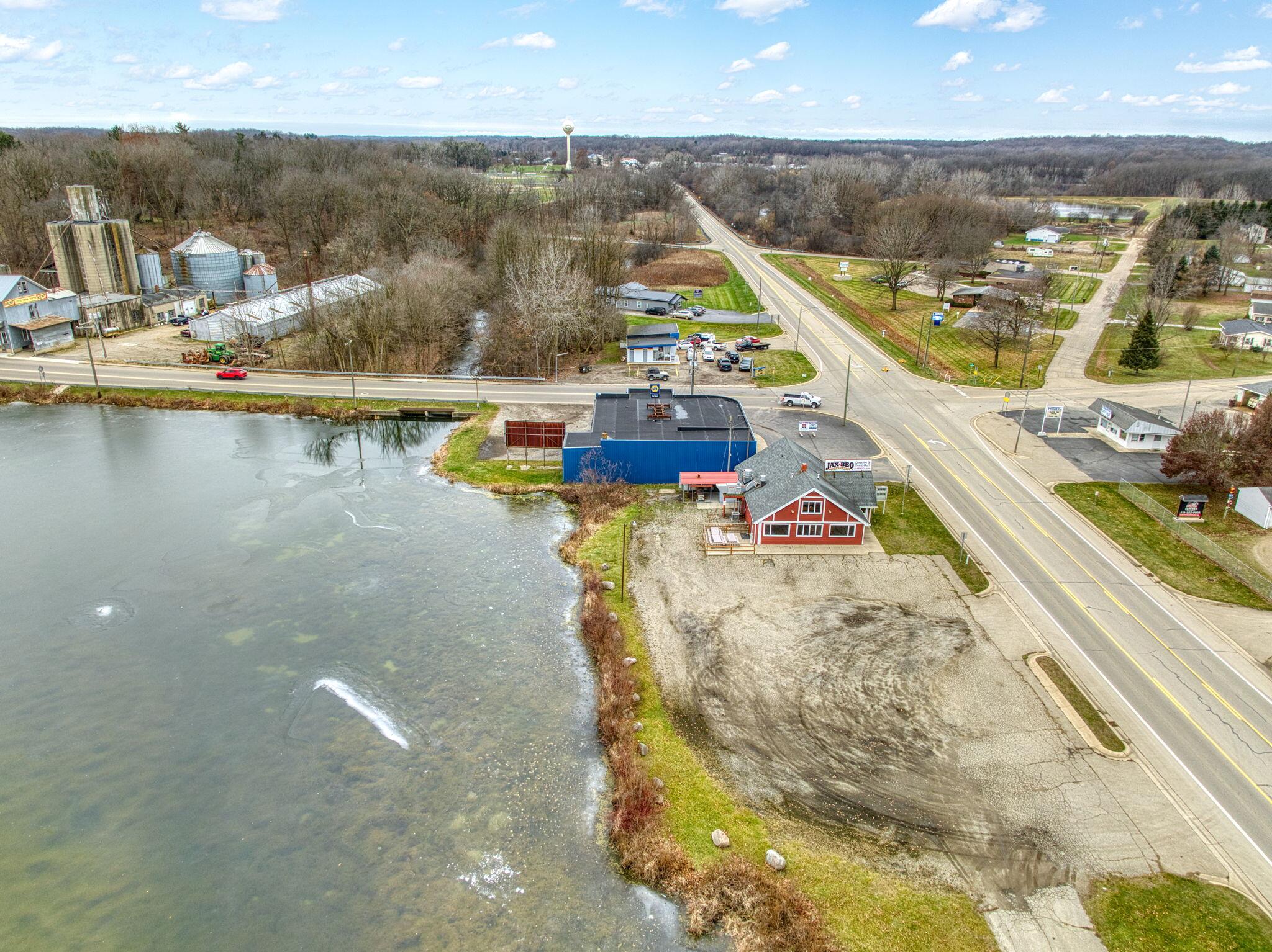 107 E Jackson Road Property Photo 43
