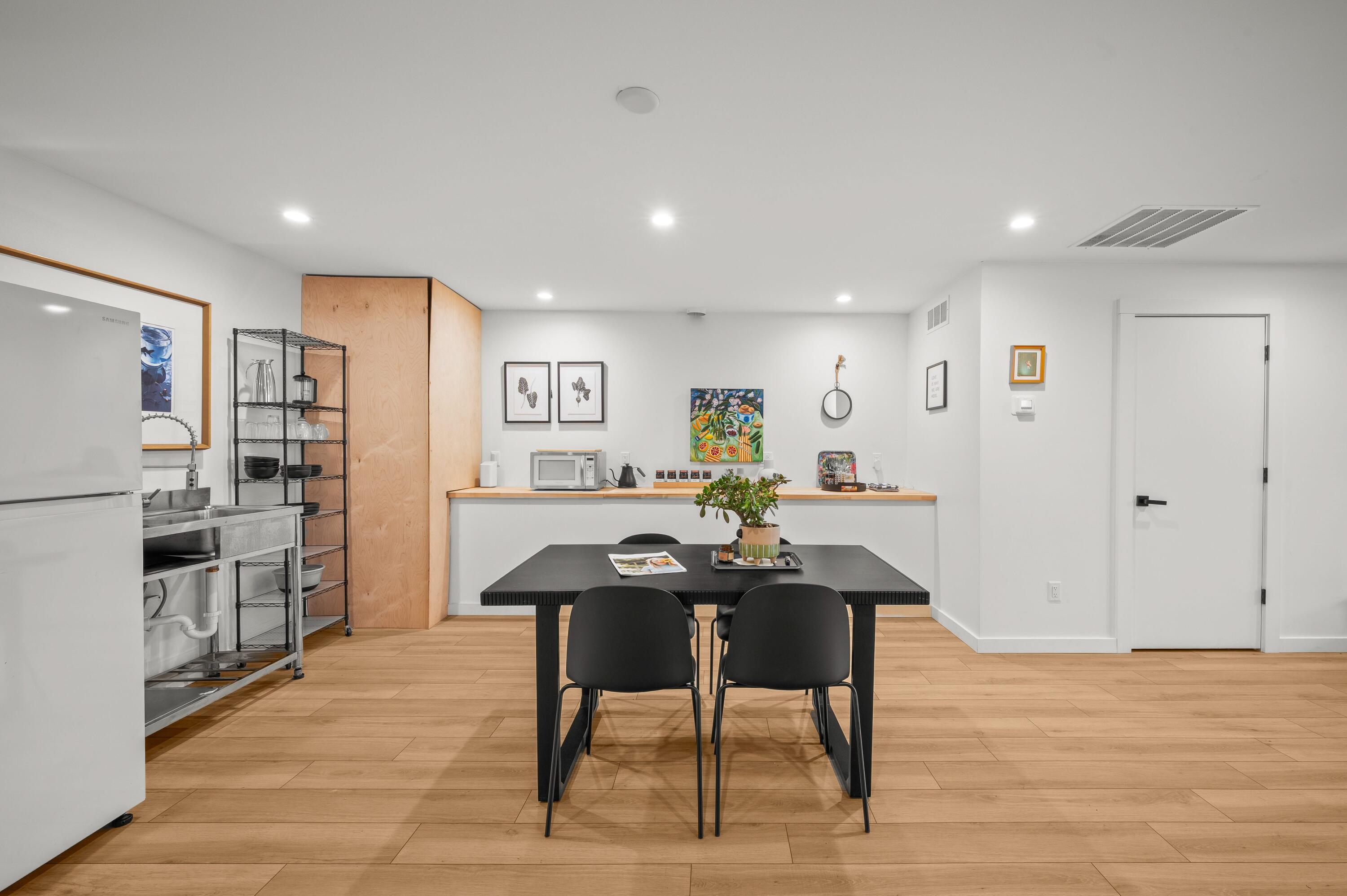 24 N Elm Street Property Photo 14
