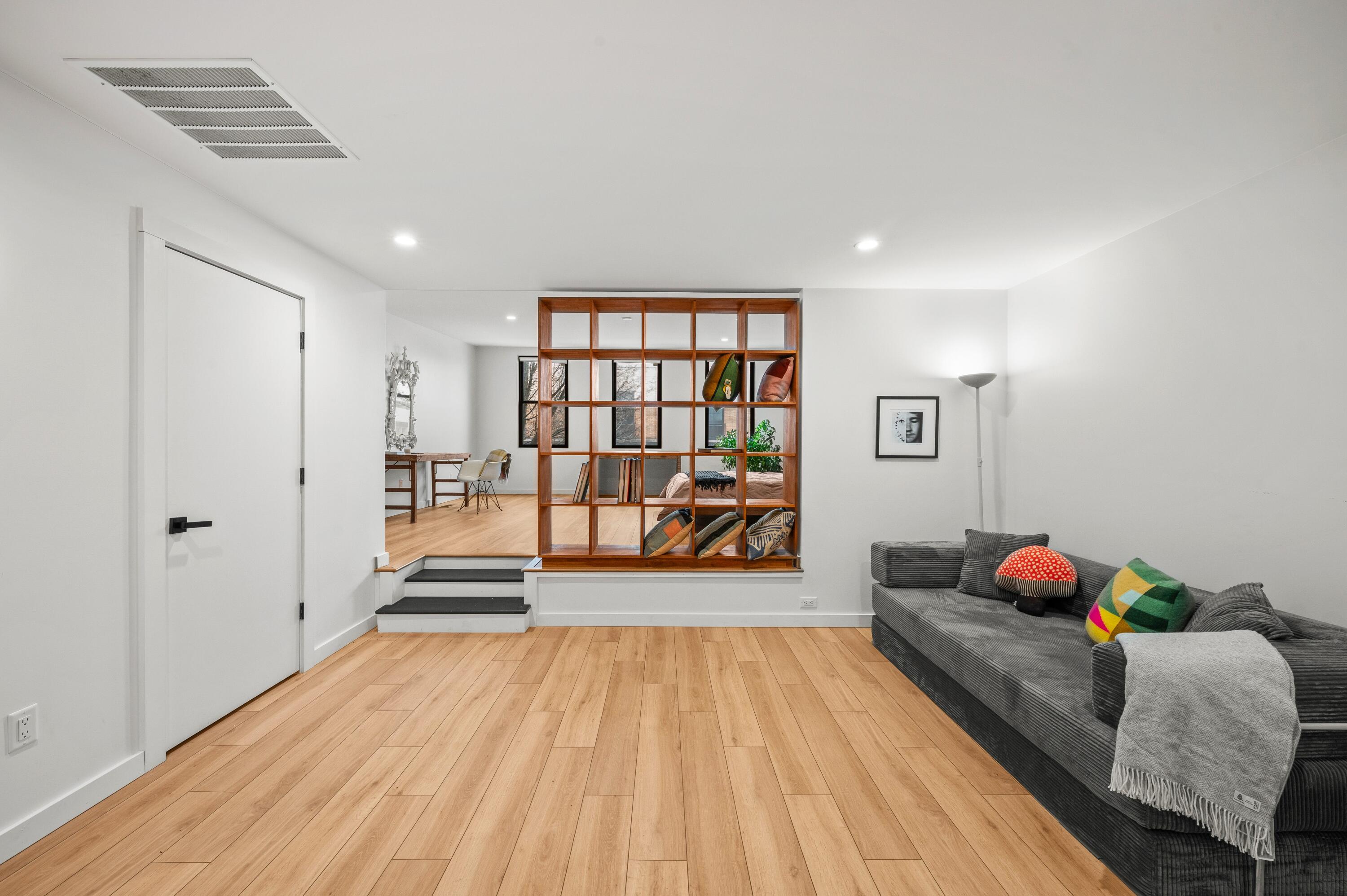 24 N Elm Street Property Photo 16
