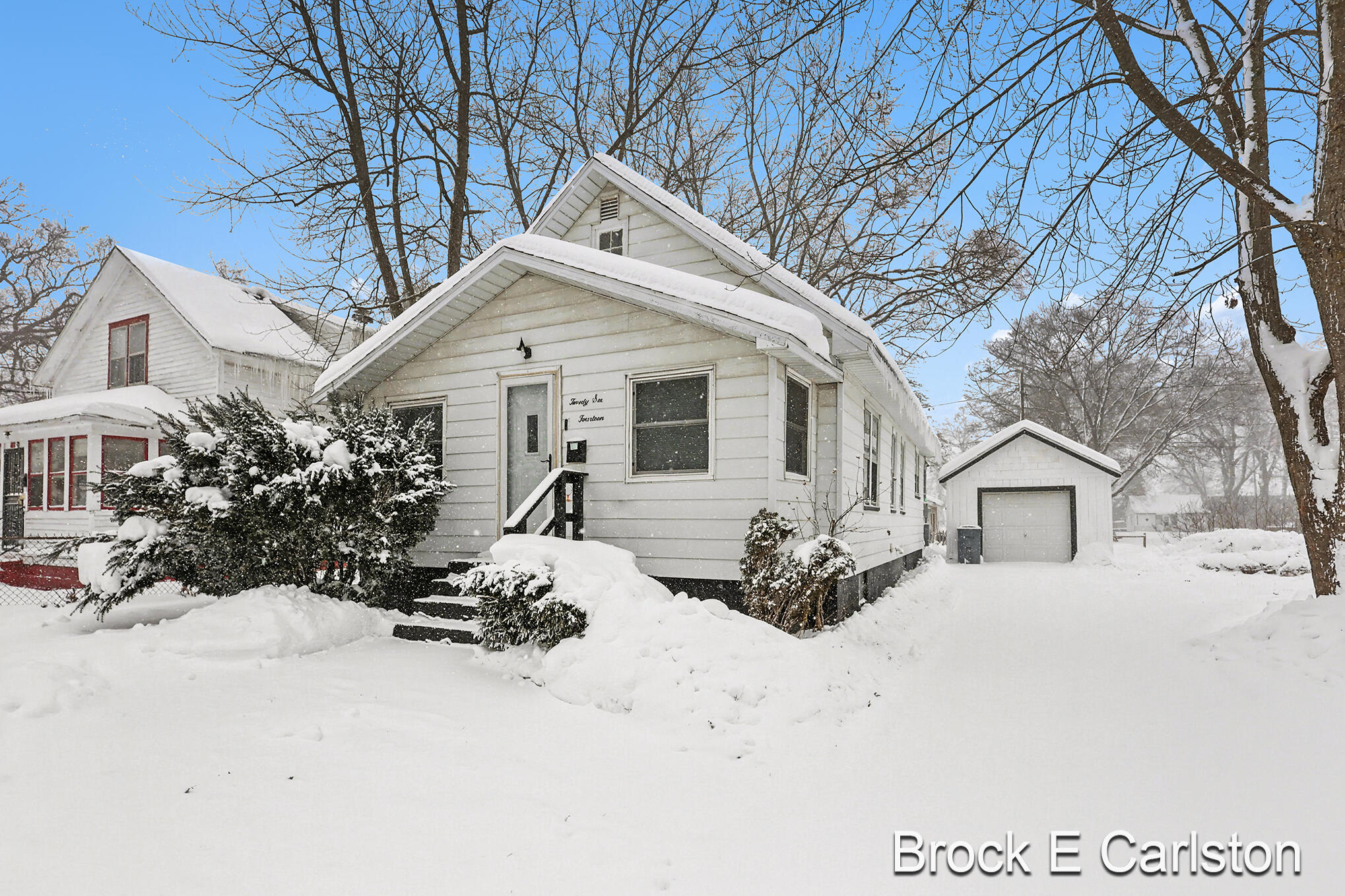 2614 Riordan Street Property Photo 1
