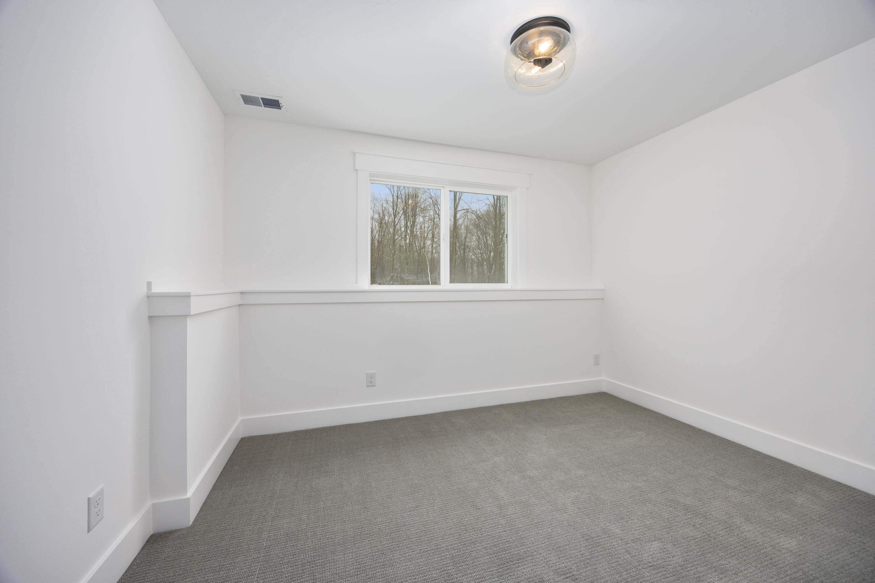 8774 Patterson Avenue Se Property Photo 61