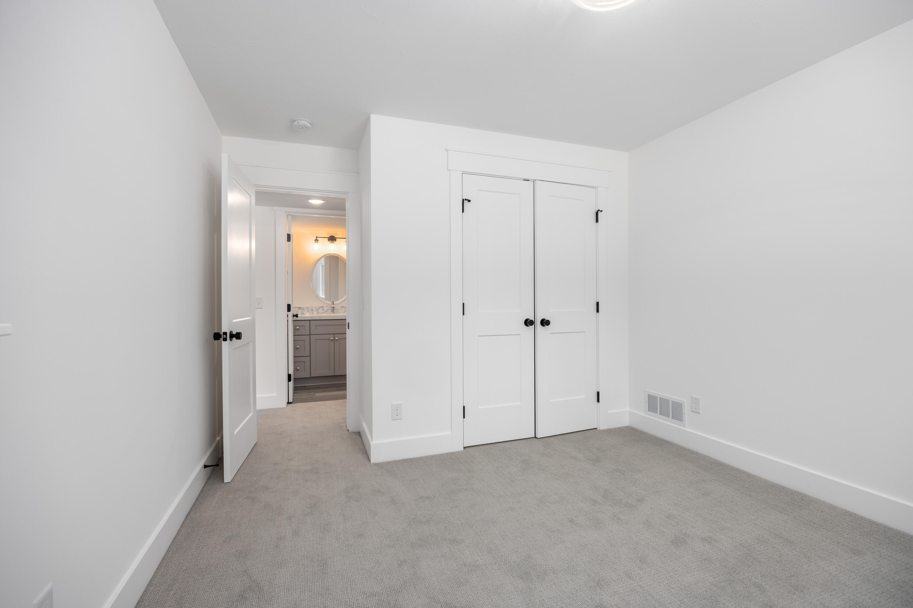8774 Patterson Avenue Se Property Photo 64