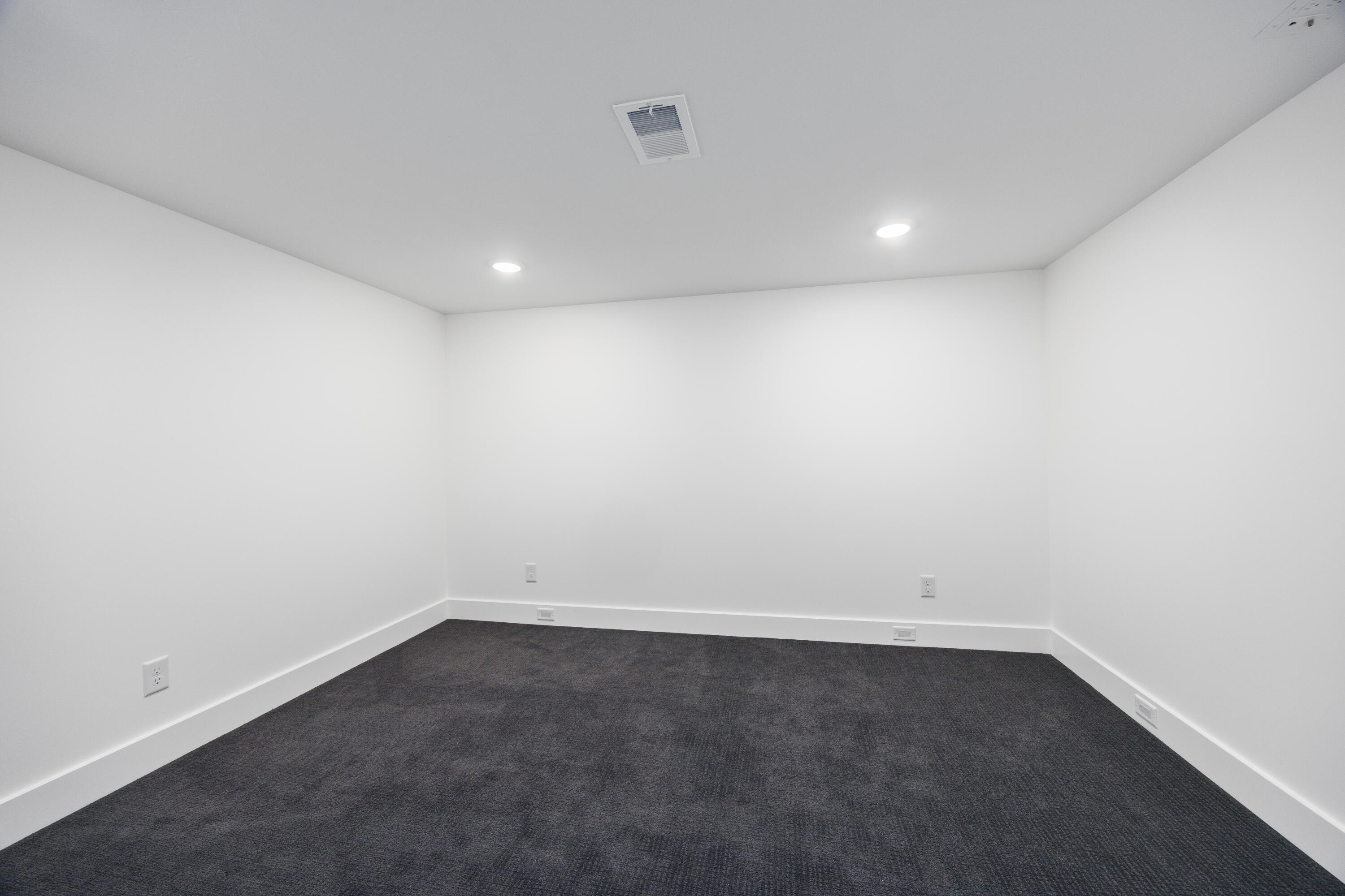 8774 Patterson Avenue Se Property Photo 71