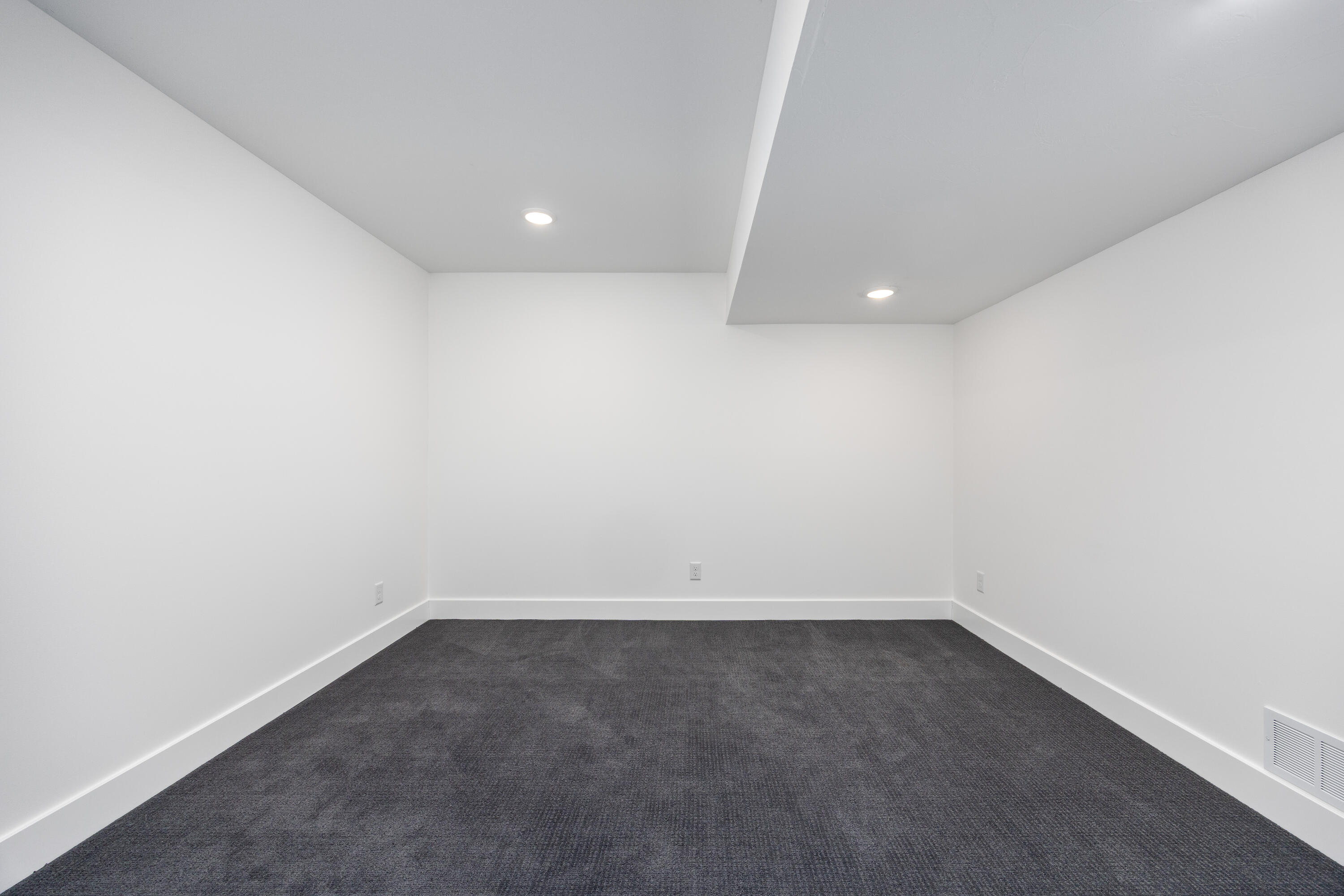 8774 Patterson Avenue Se Property Photo 73