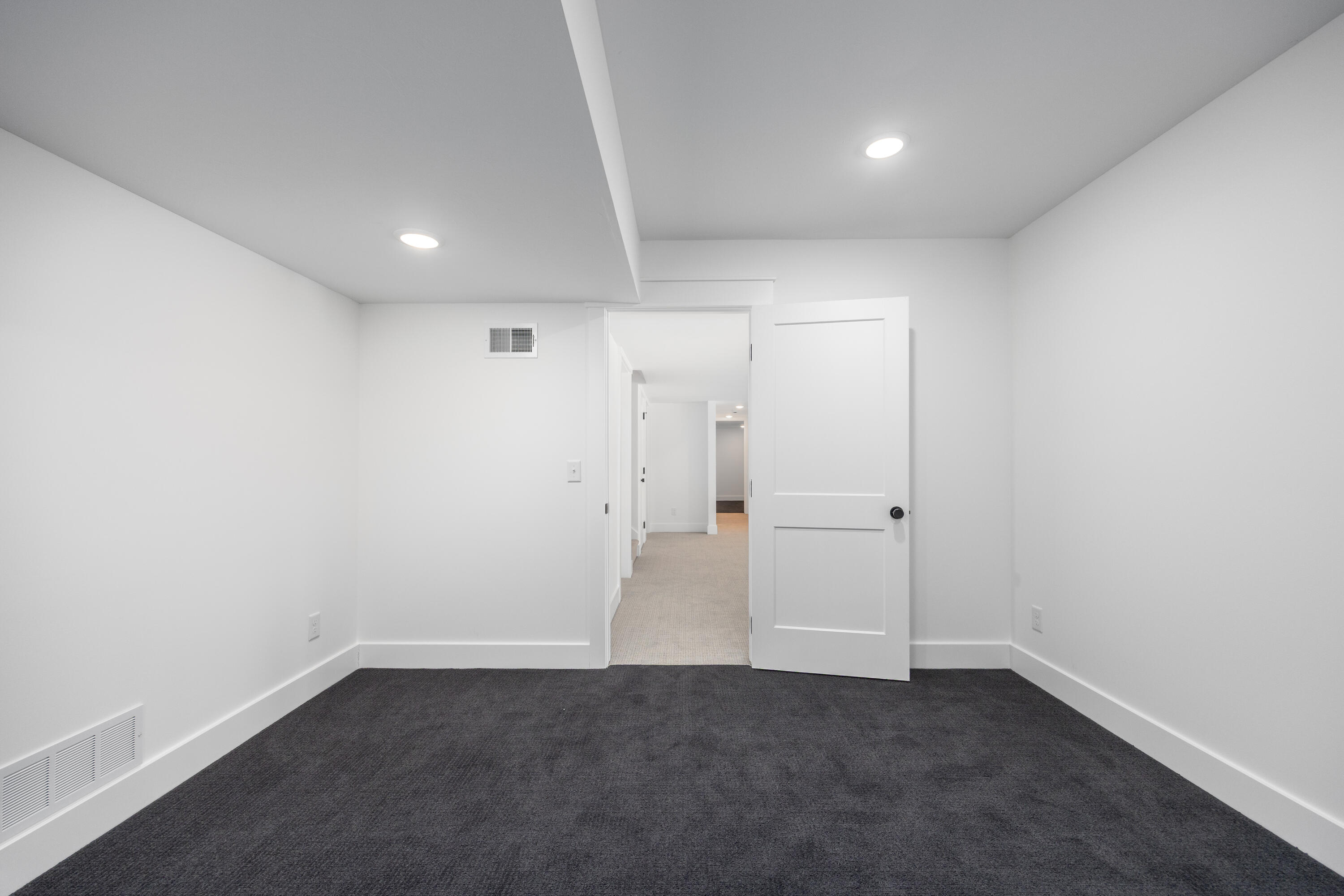 8774 Patterson Avenue Se Property Photo 74