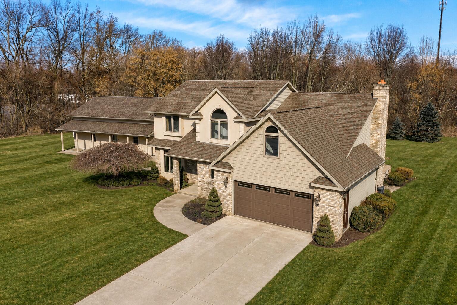 6185 Willow Run Drive Property Photo 1