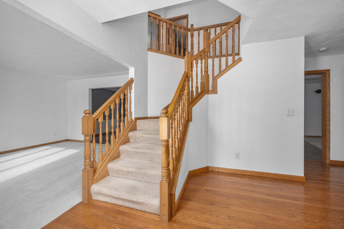 6185 Willow Run Drive Property Photo 22