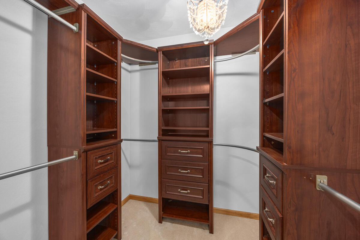 6185 Willow Run Drive Property Photo 28