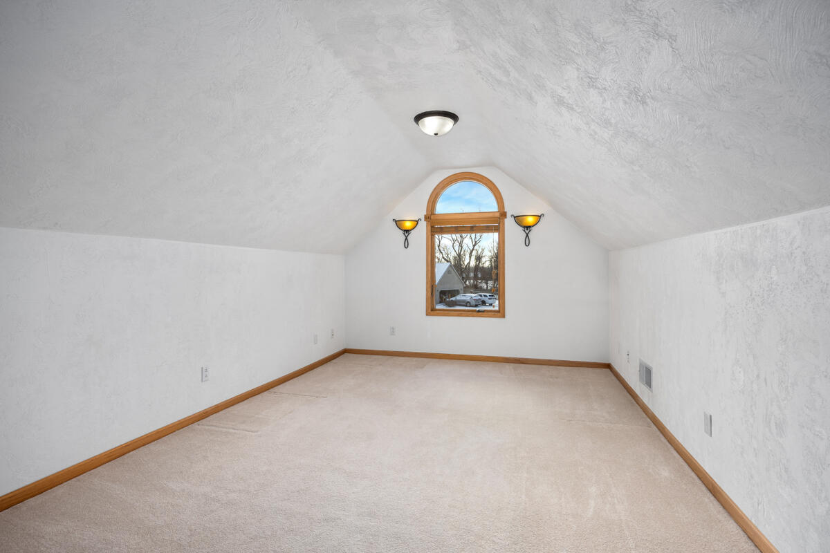 6185 Willow Run Drive Property Photo 30