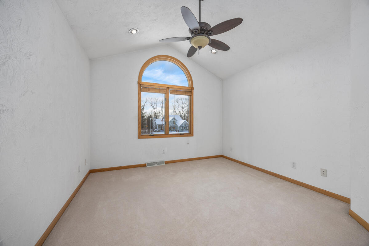 6185 Willow Run Drive Property Photo 33