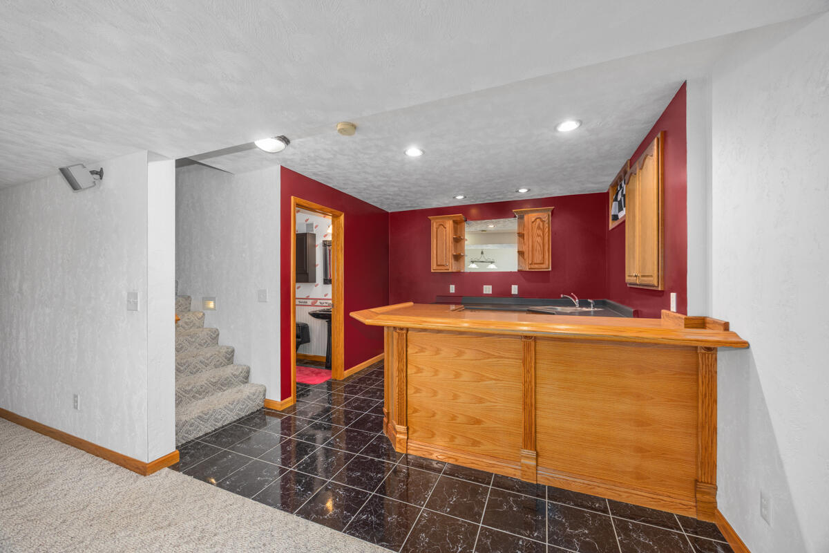 6185 Willow Run Drive Property Photo 38