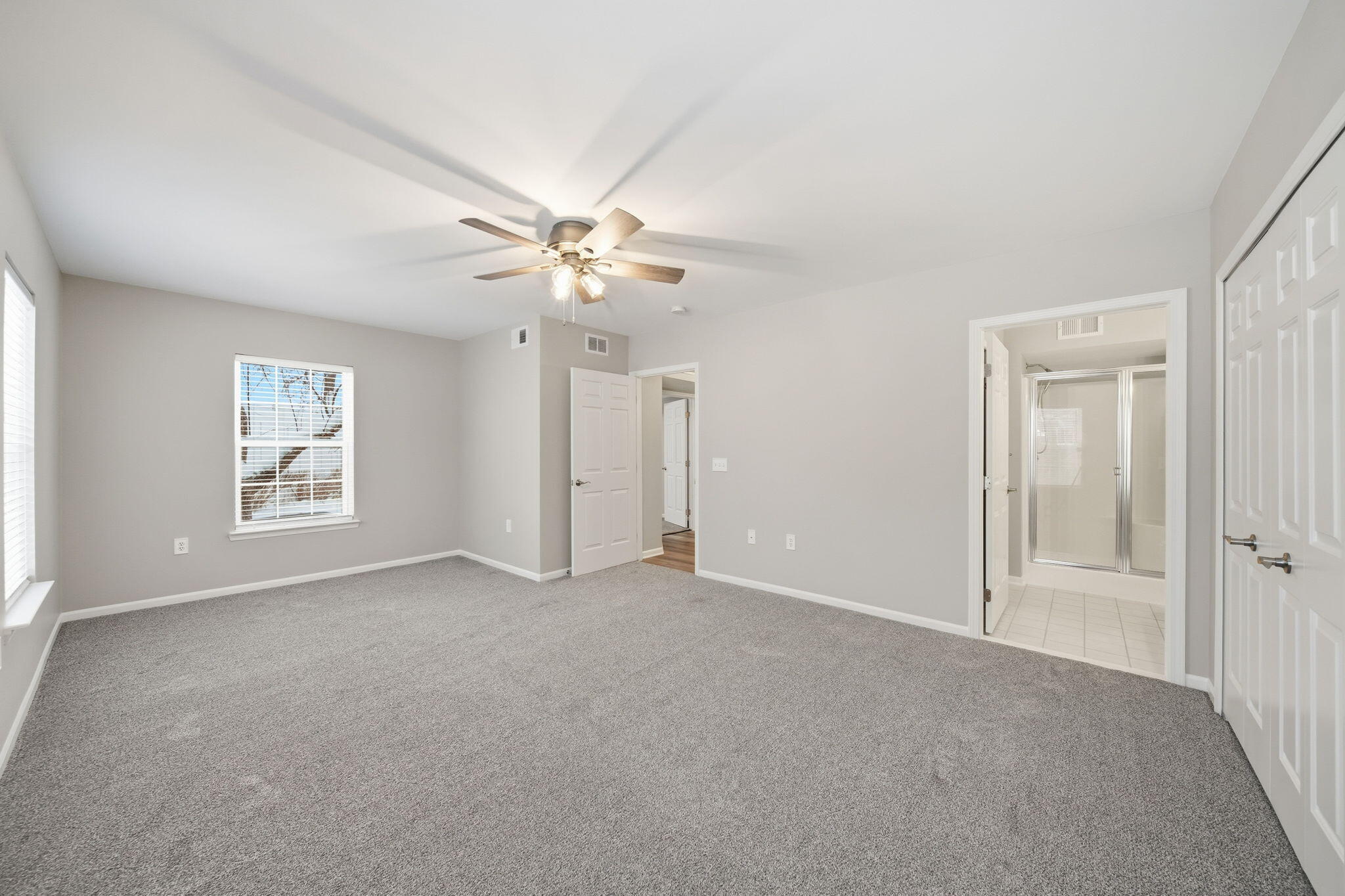 2738 S Knightsbridge Circle Property Photo 19