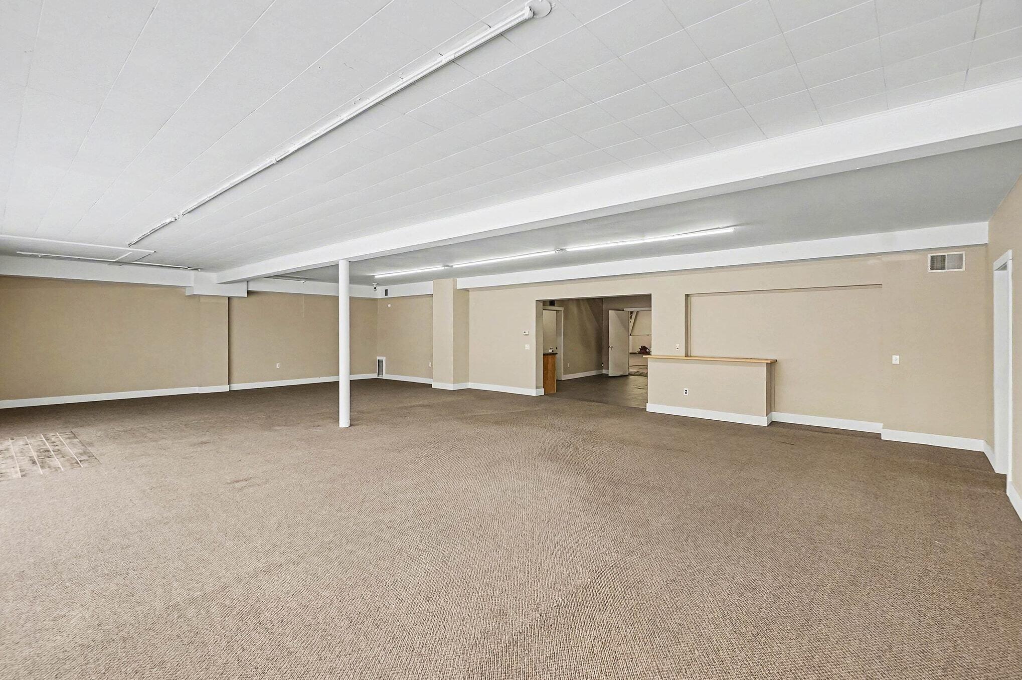 5484 S Warner Avenue A Property Photo 8