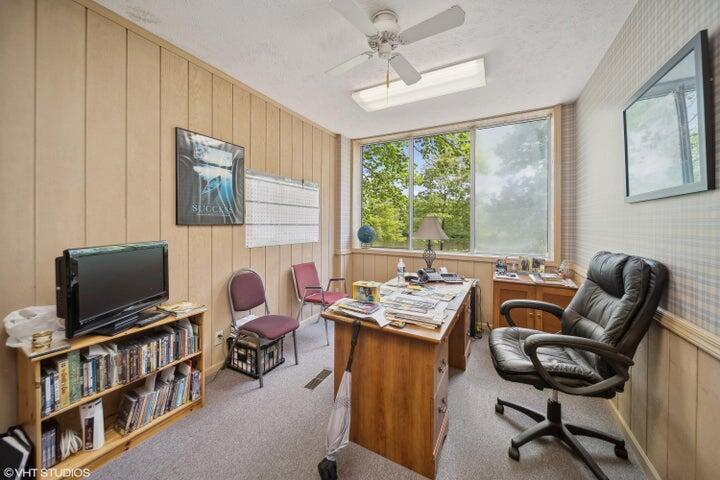 15437 Red Bud Trail N Property Photo 20