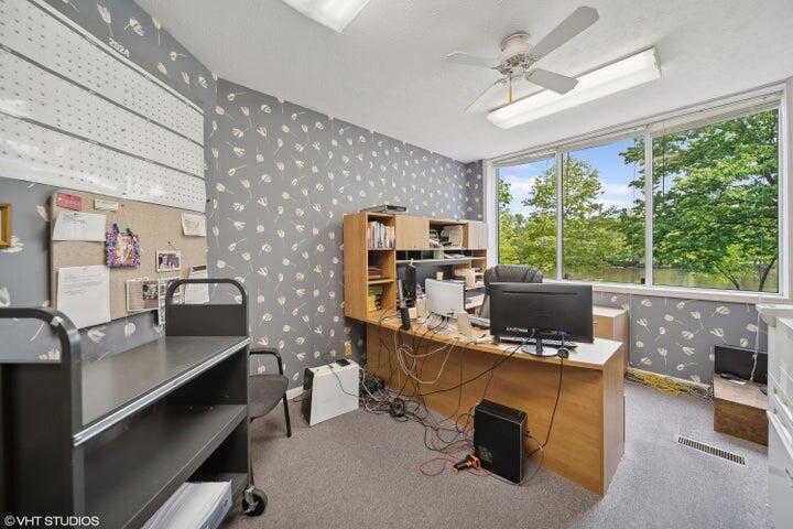 15437 Red Bud Trail N Property Photo 22