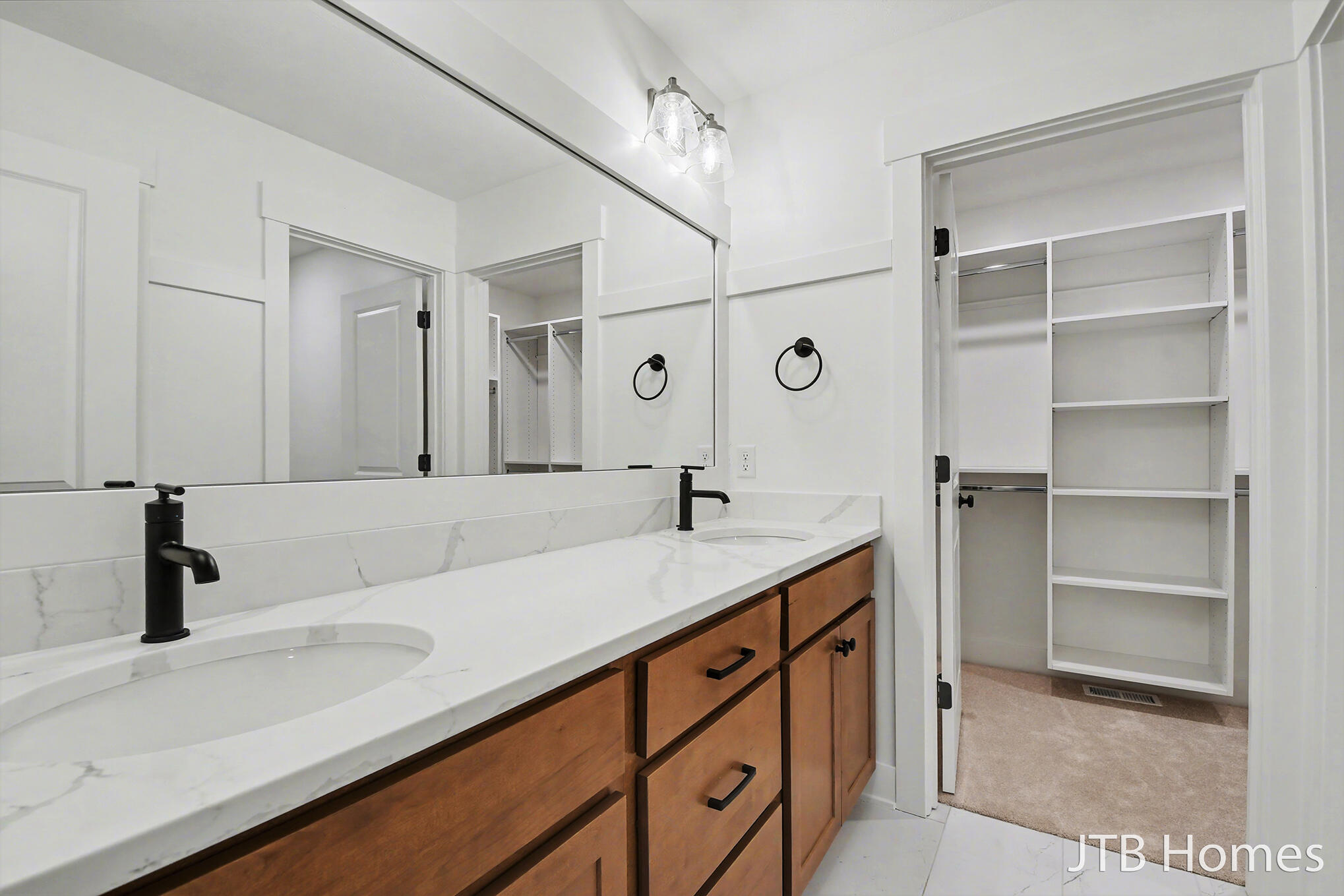5940 Valley Point Drive Se Property Photo 14