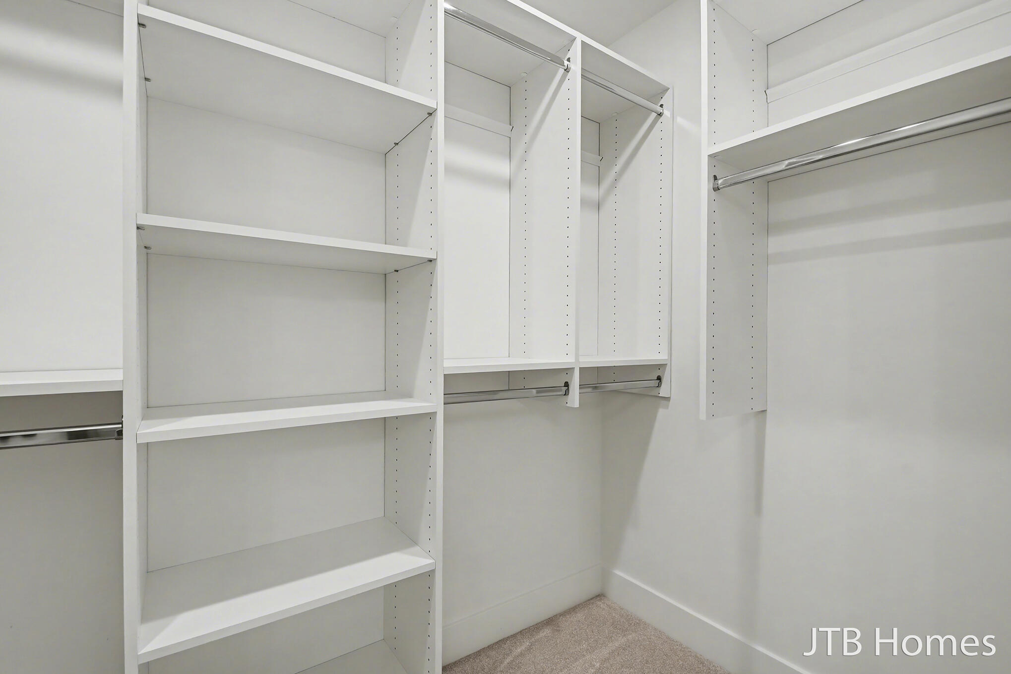 5940 Valley Point Drive Se Property Photo 16