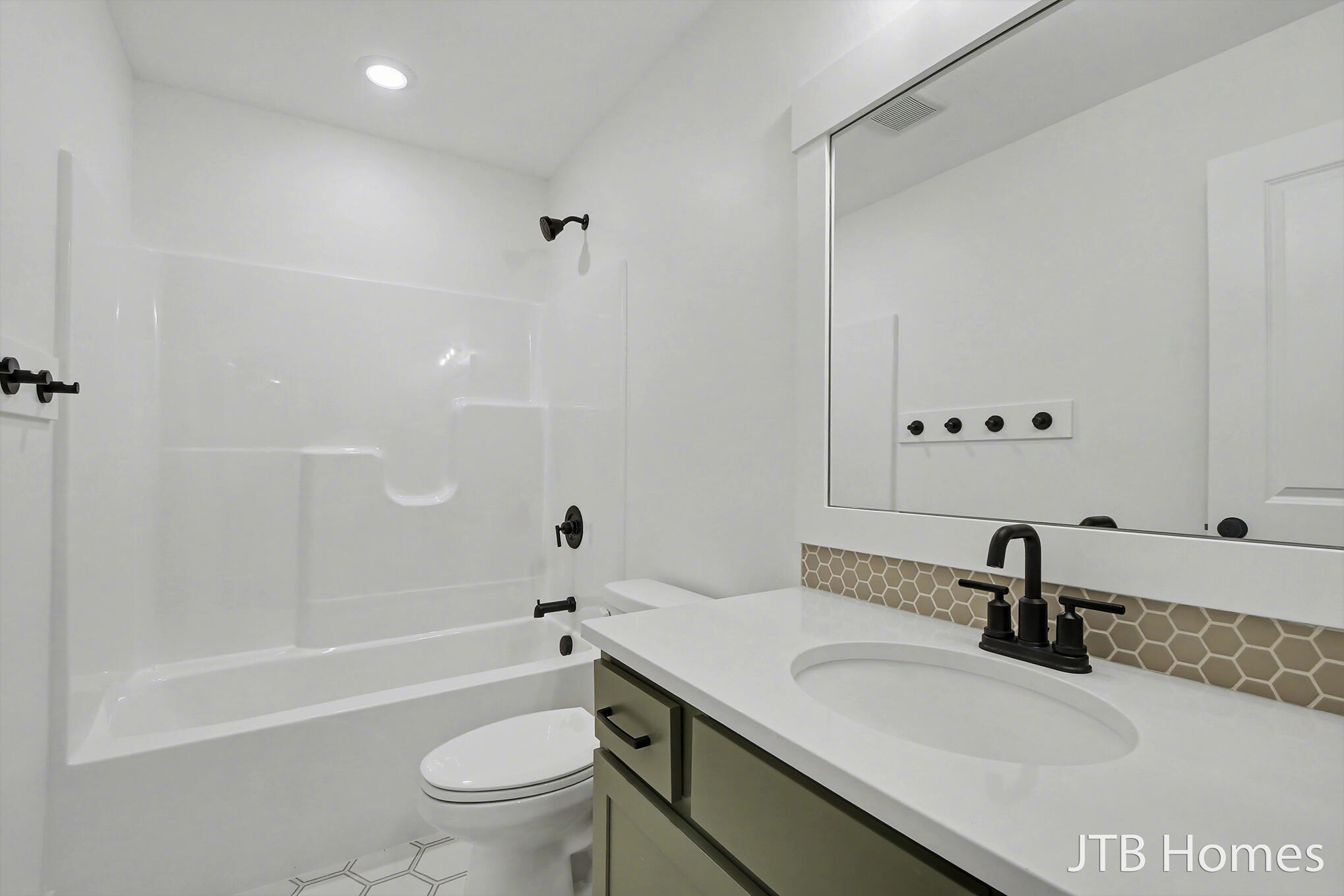 5940 Valley Point Drive Se Property Photo 20
