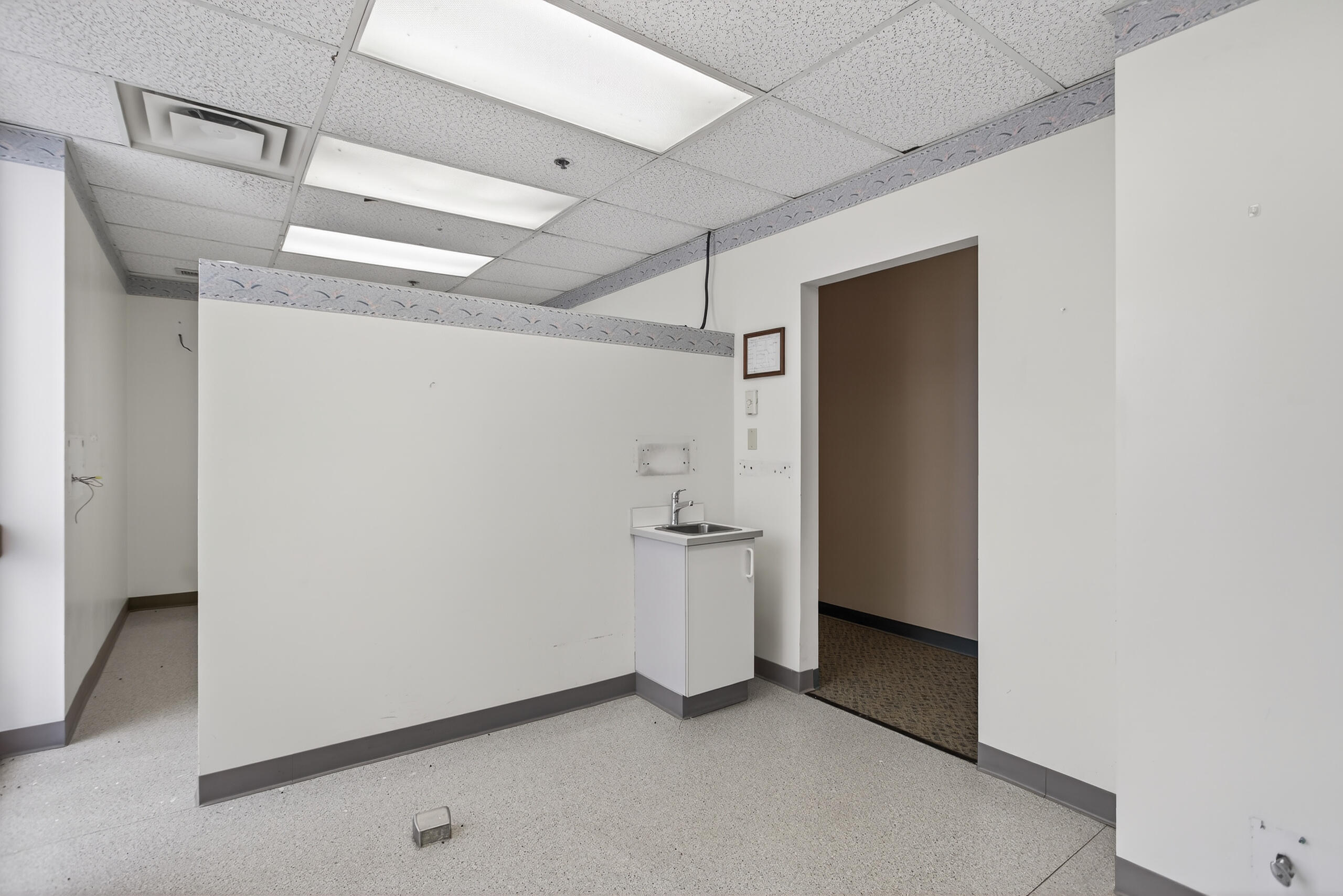 300 W Washington Avenue #430 Property Photo 14