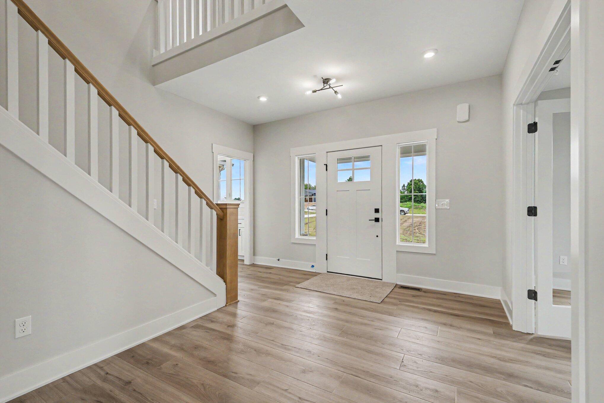 8670 Bosque Drive Se Property Photo 5