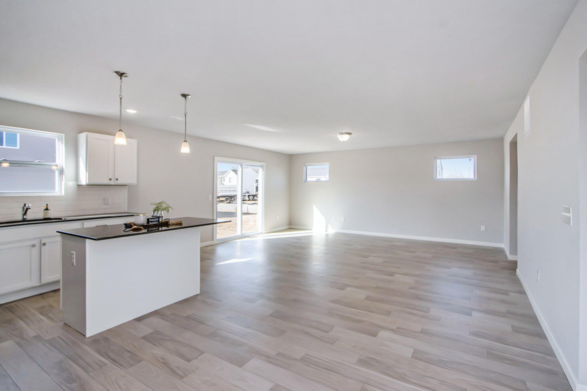 10067 Kearns Court Property Photo 3