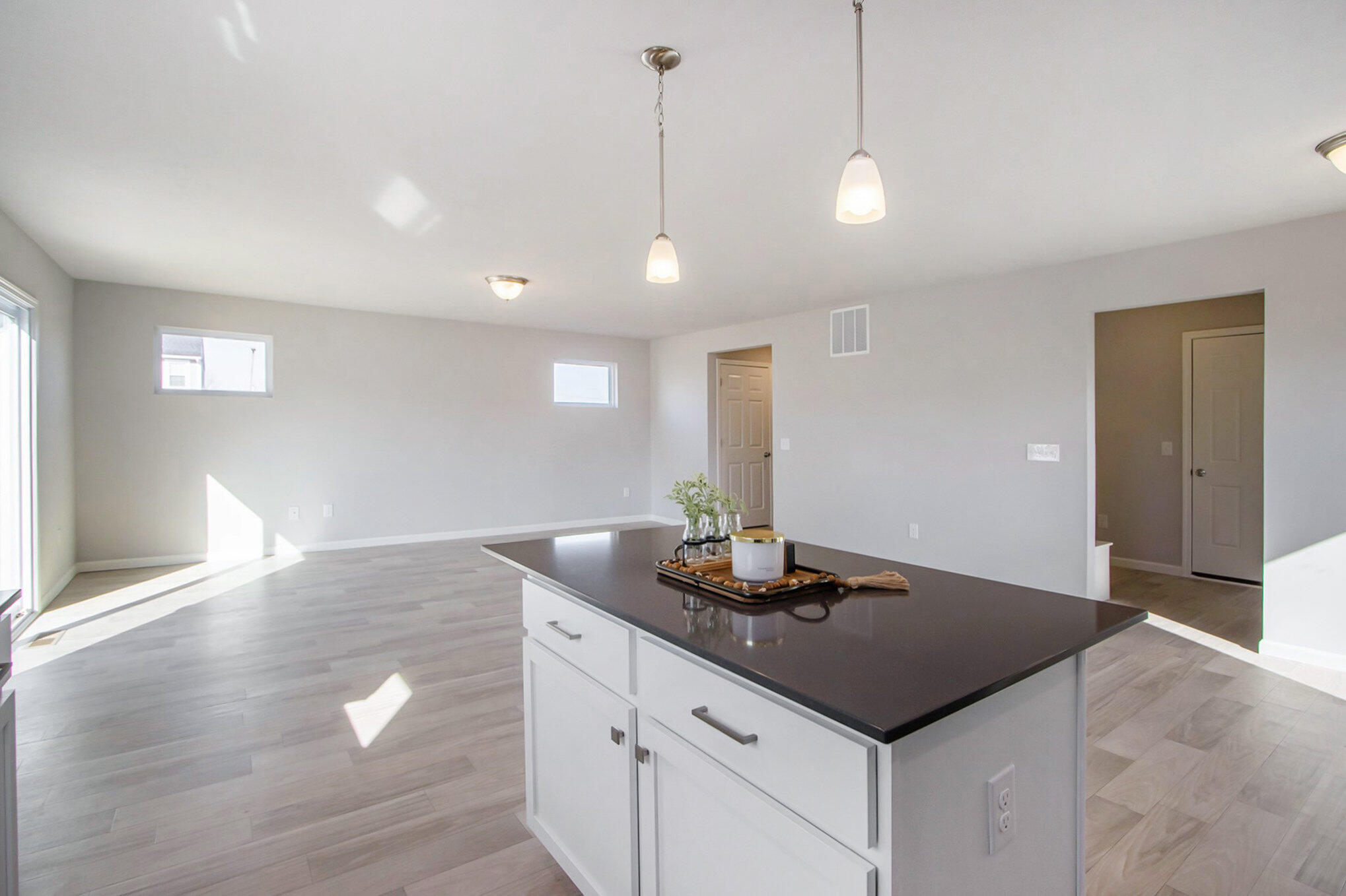 10067 Kearns Court Property Photo 6