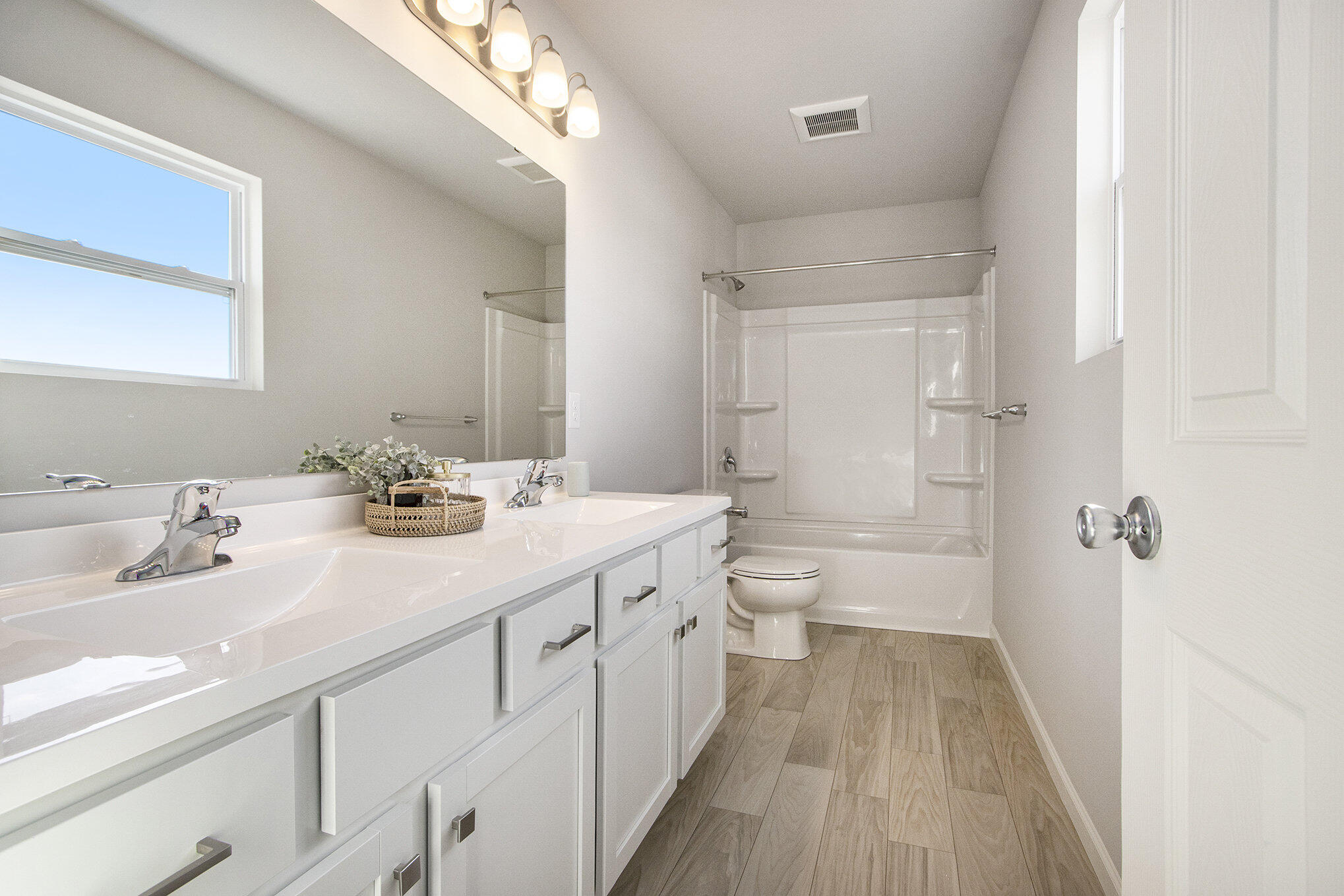 10067 Kearns Court Property Photo 13