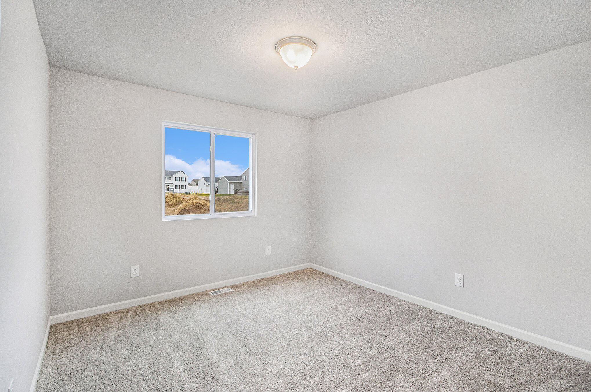 10067 Kearns Court Property Photo 15