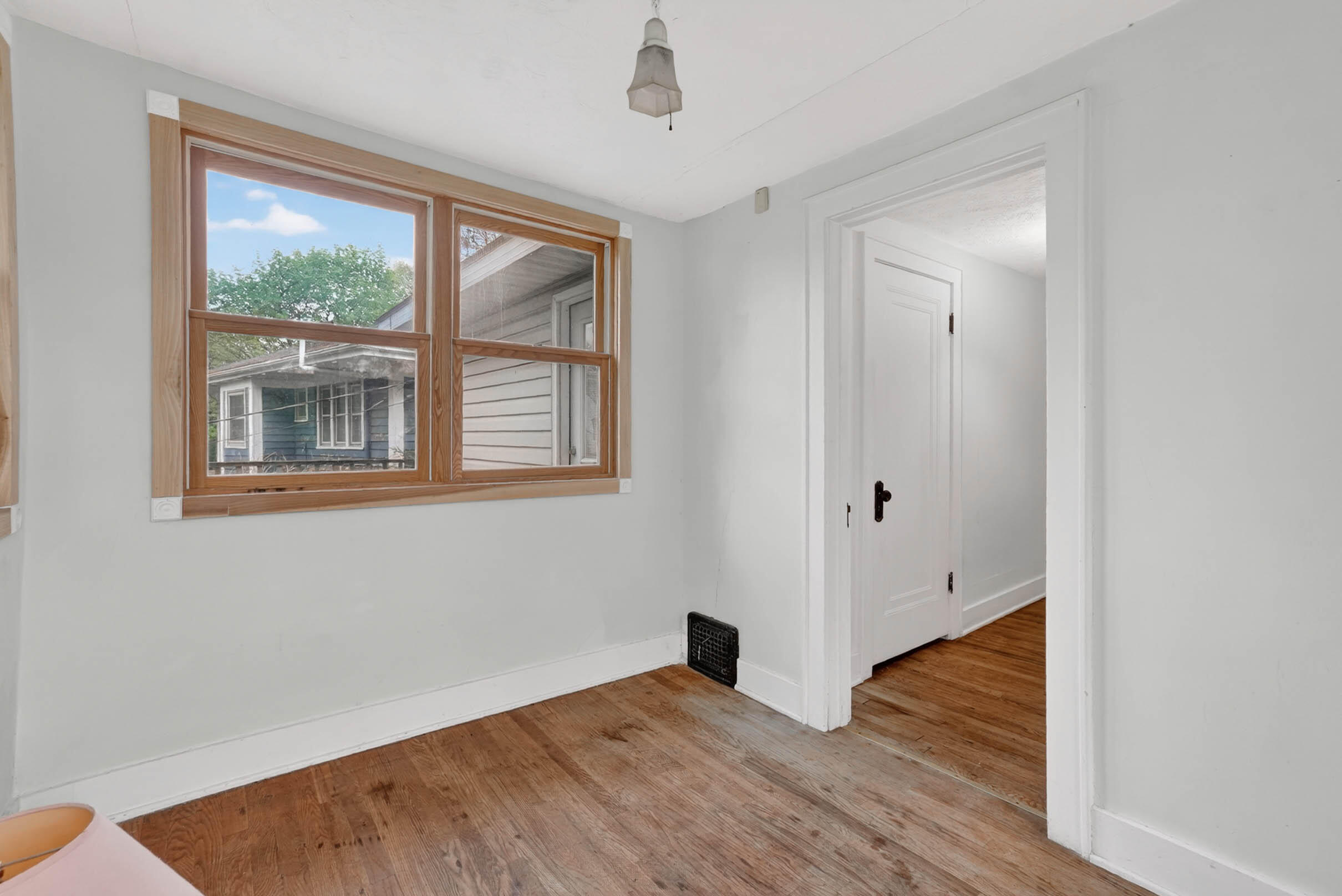 1109 S Genesee Drive Property Photo 19