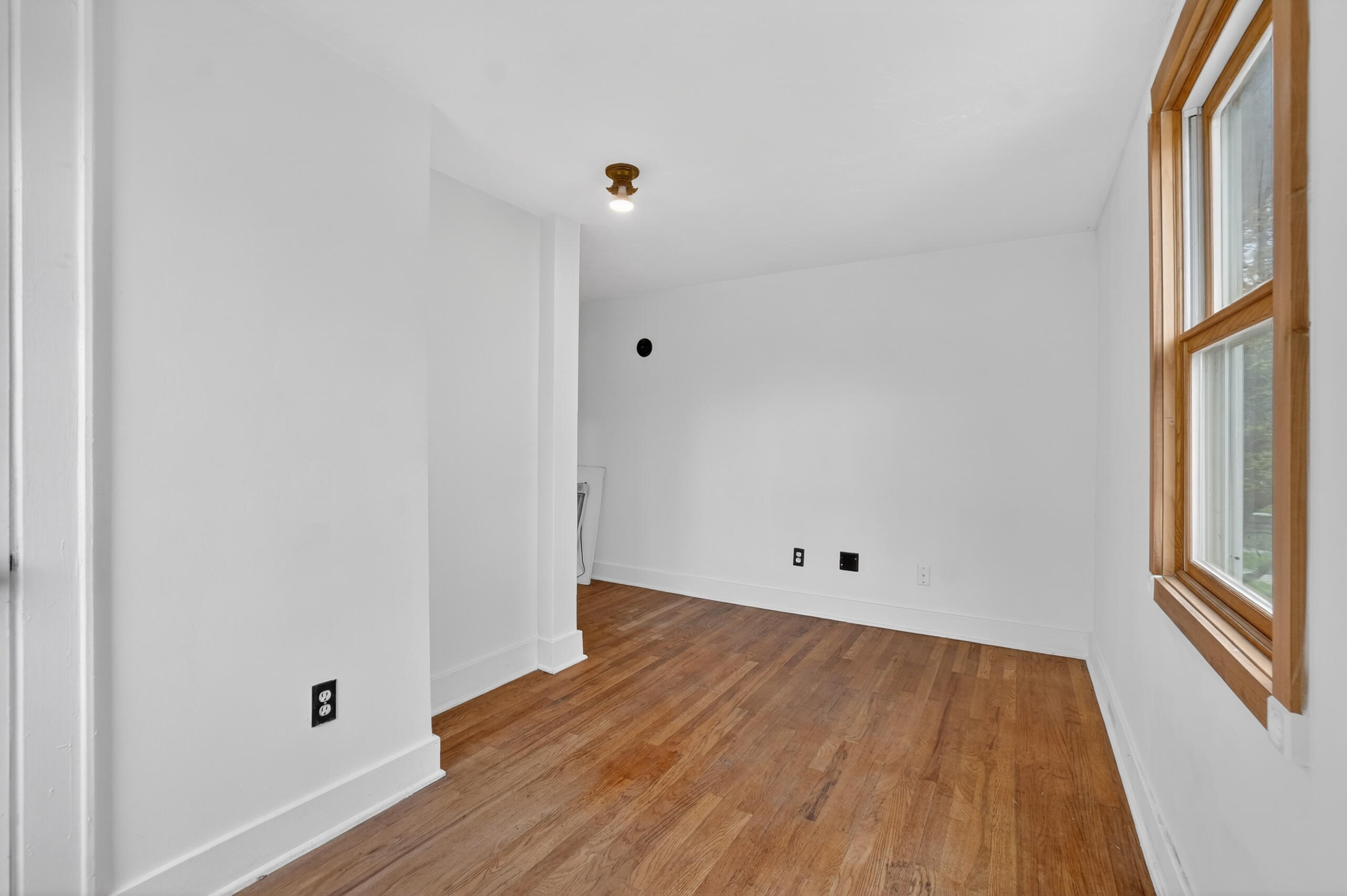 1109 S Genesee Drive Property Photo 28