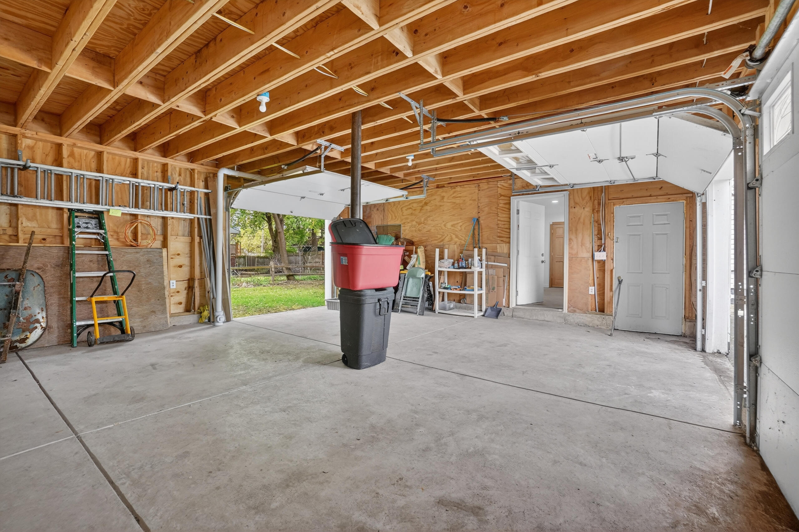 1109 S Genesee Drive Property Photo 32
