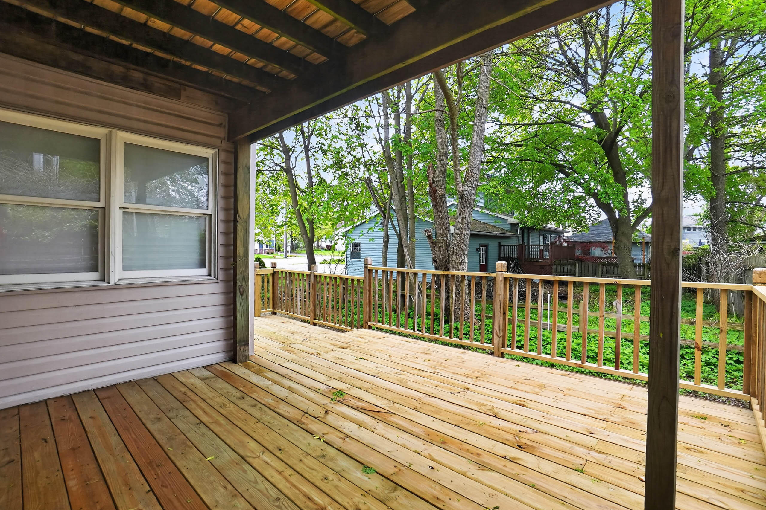1109 S Genesee Drive Property Photo 34