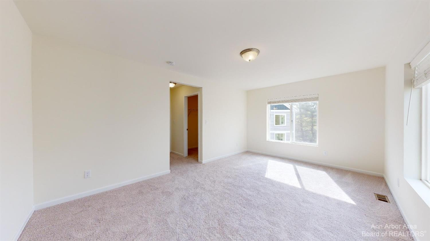 2725 Bristol Rdg Drive Property Photo 12