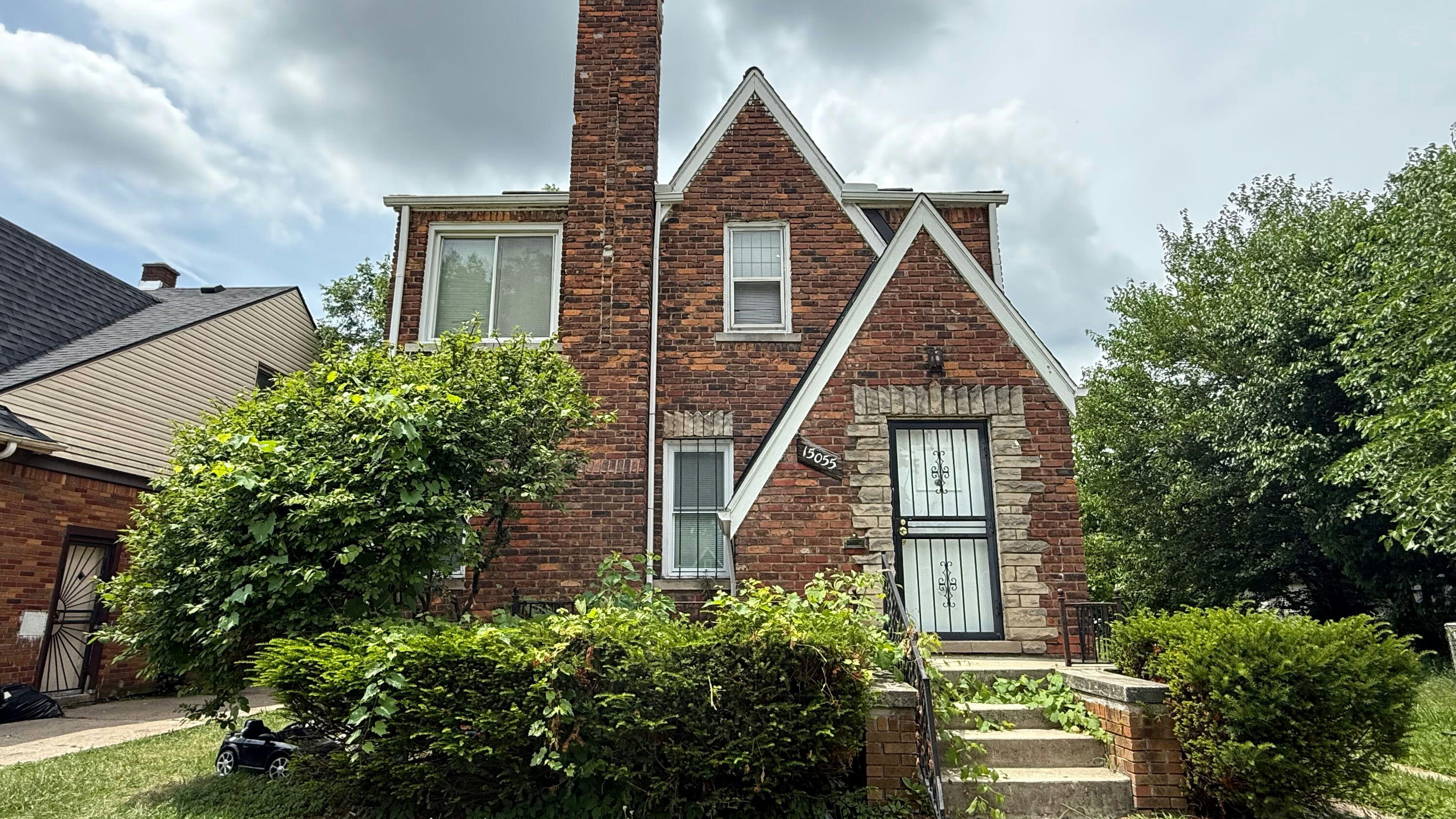 15055 Mark Twain Street Property Photo 1