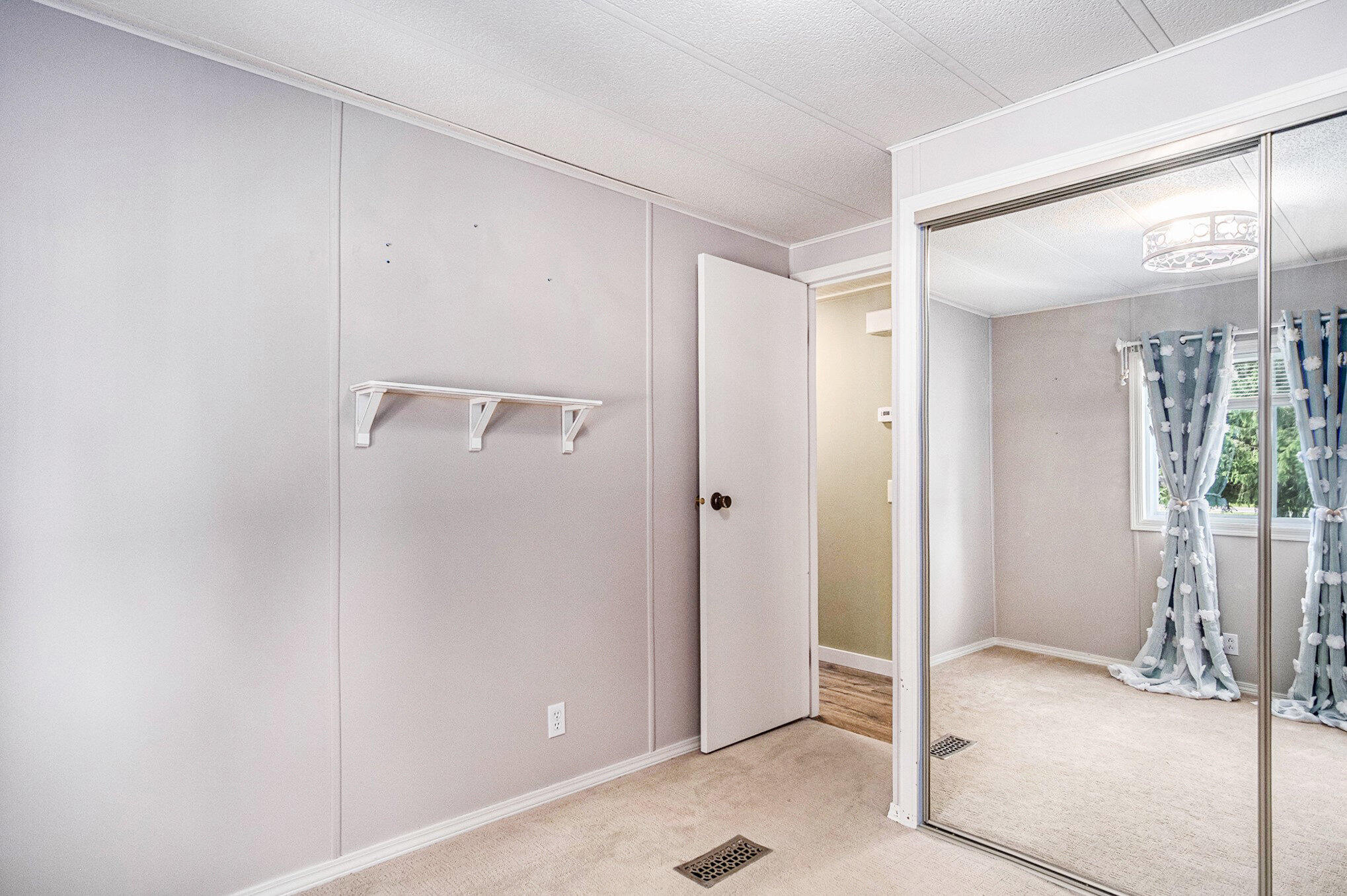 6939 Alden Nash Avenue Se Property Photo 13
