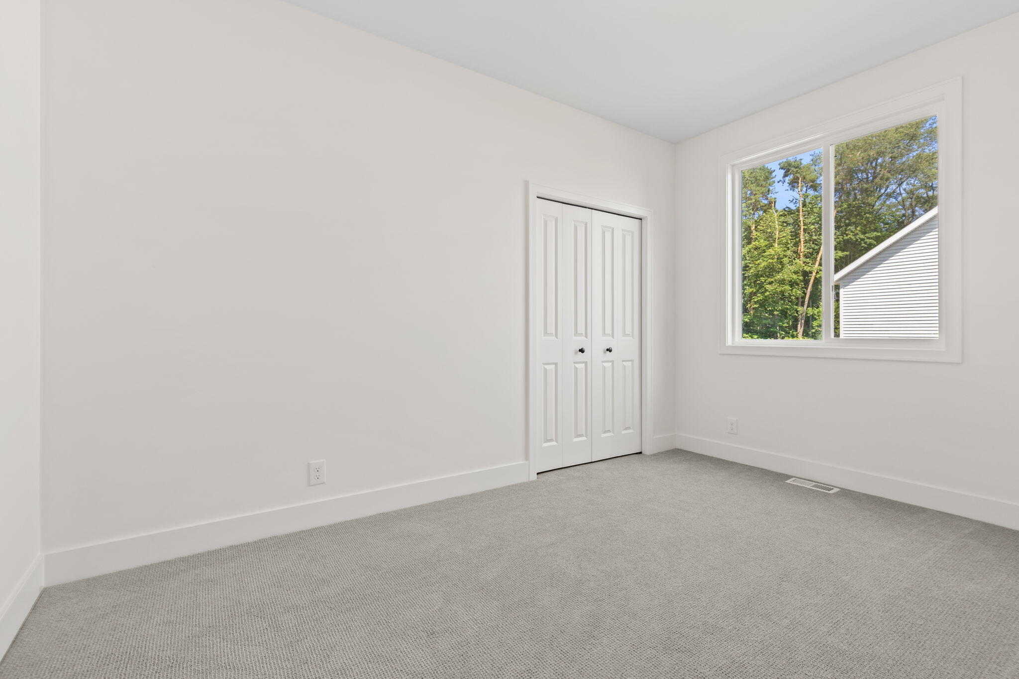 10711 Greyhound Avenue Property Photo 12