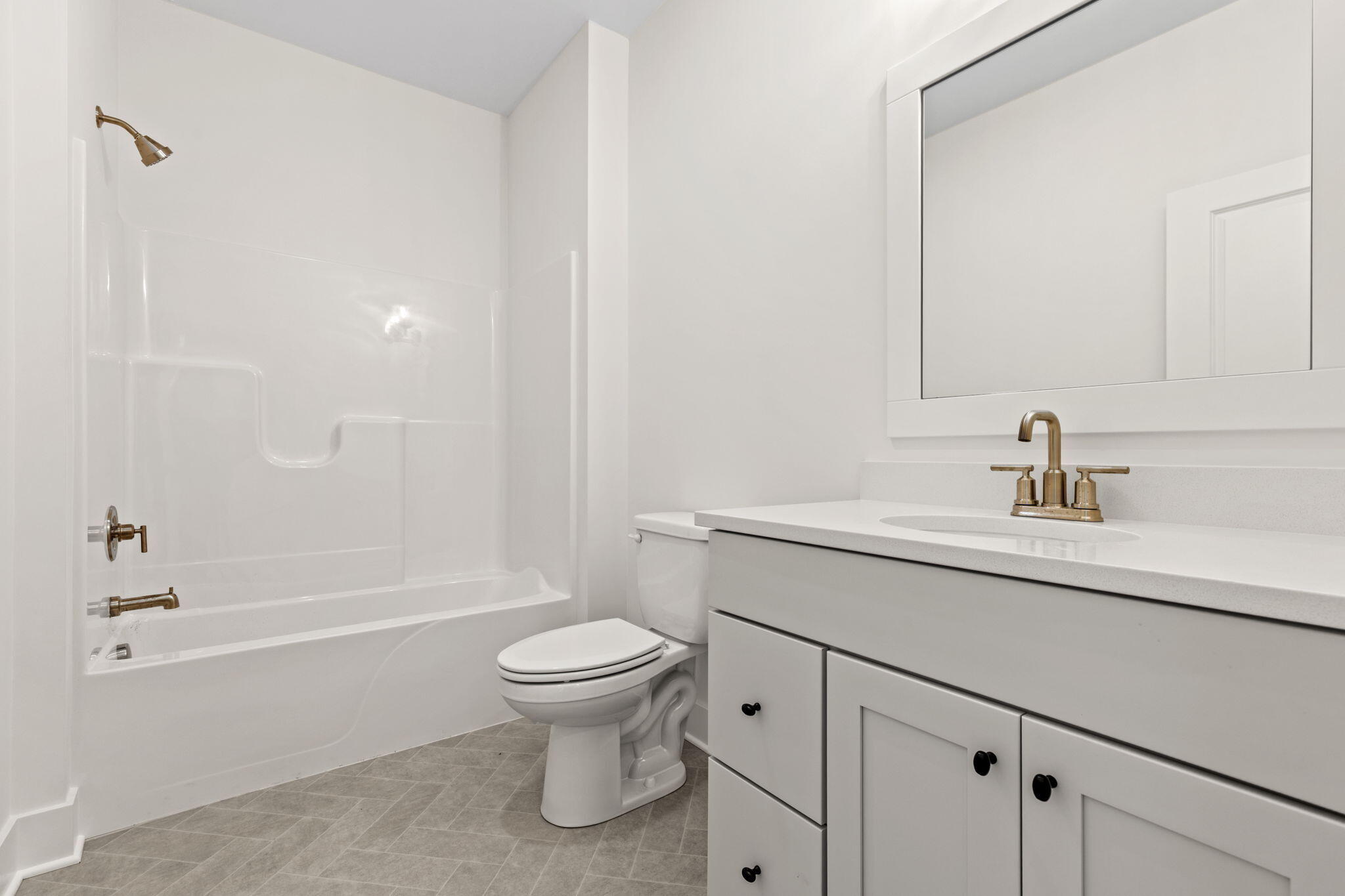 10711 Greyhound Avenue Property Photo 15