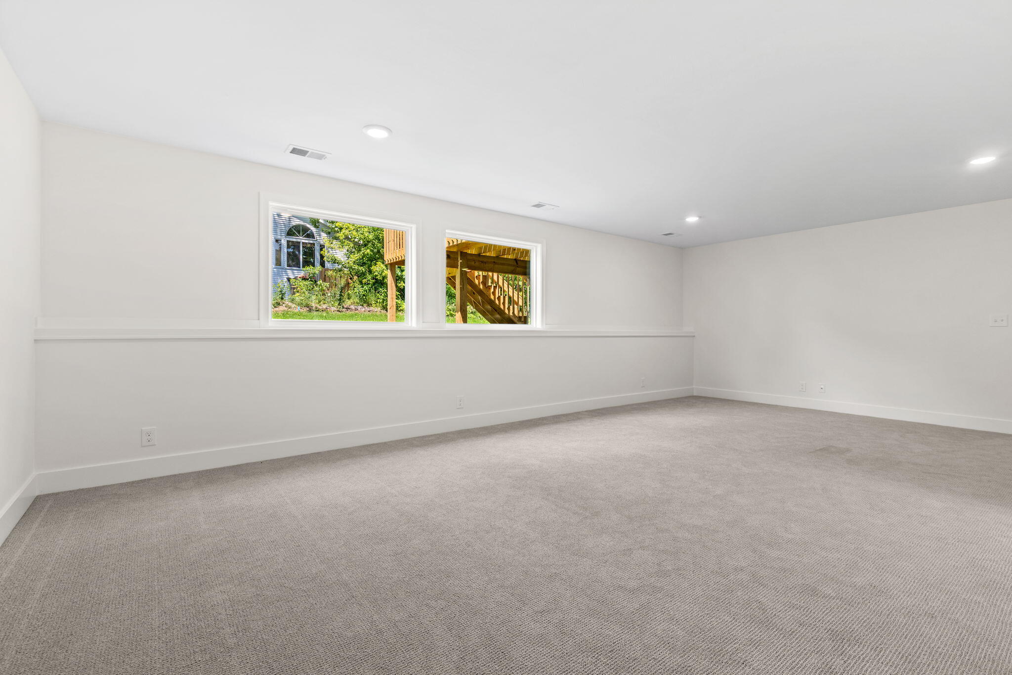 10711 Greyhound Avenue Property Photo 16