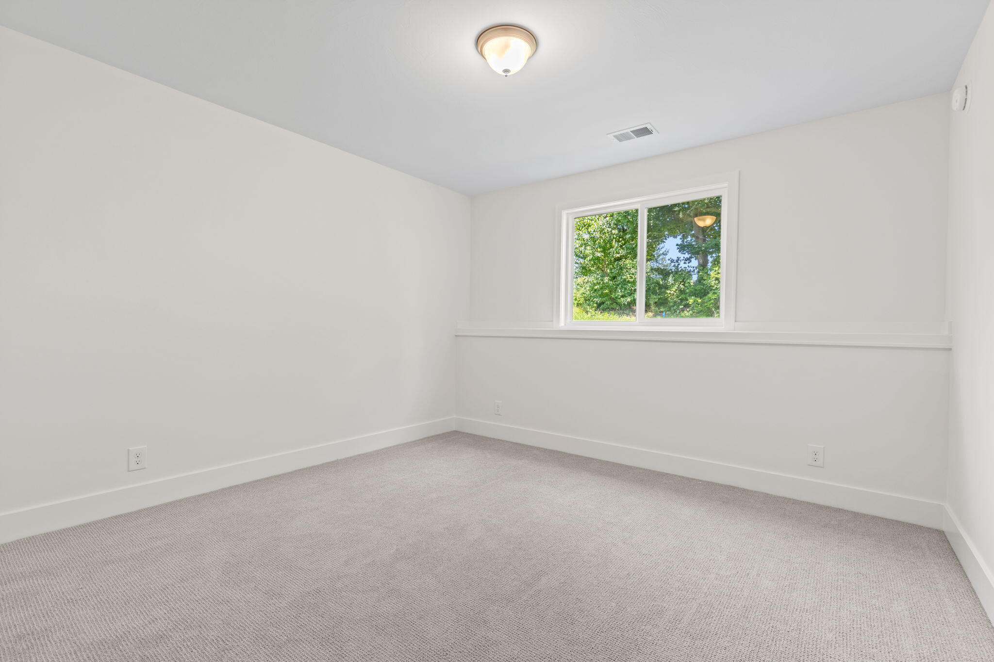 10711 Greyhound Avenue Property Photo 19