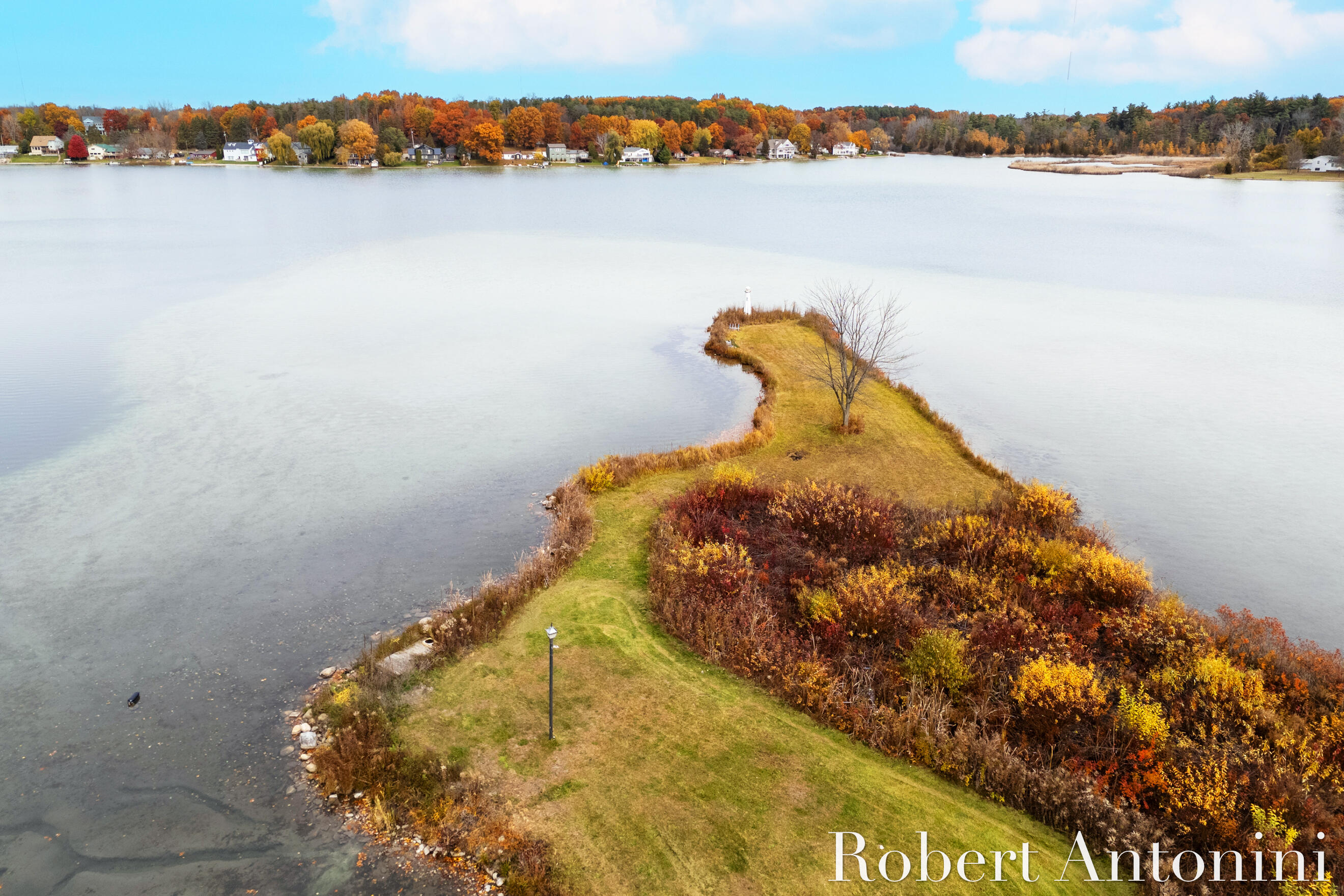 250 Shore Drive Property Photo 5