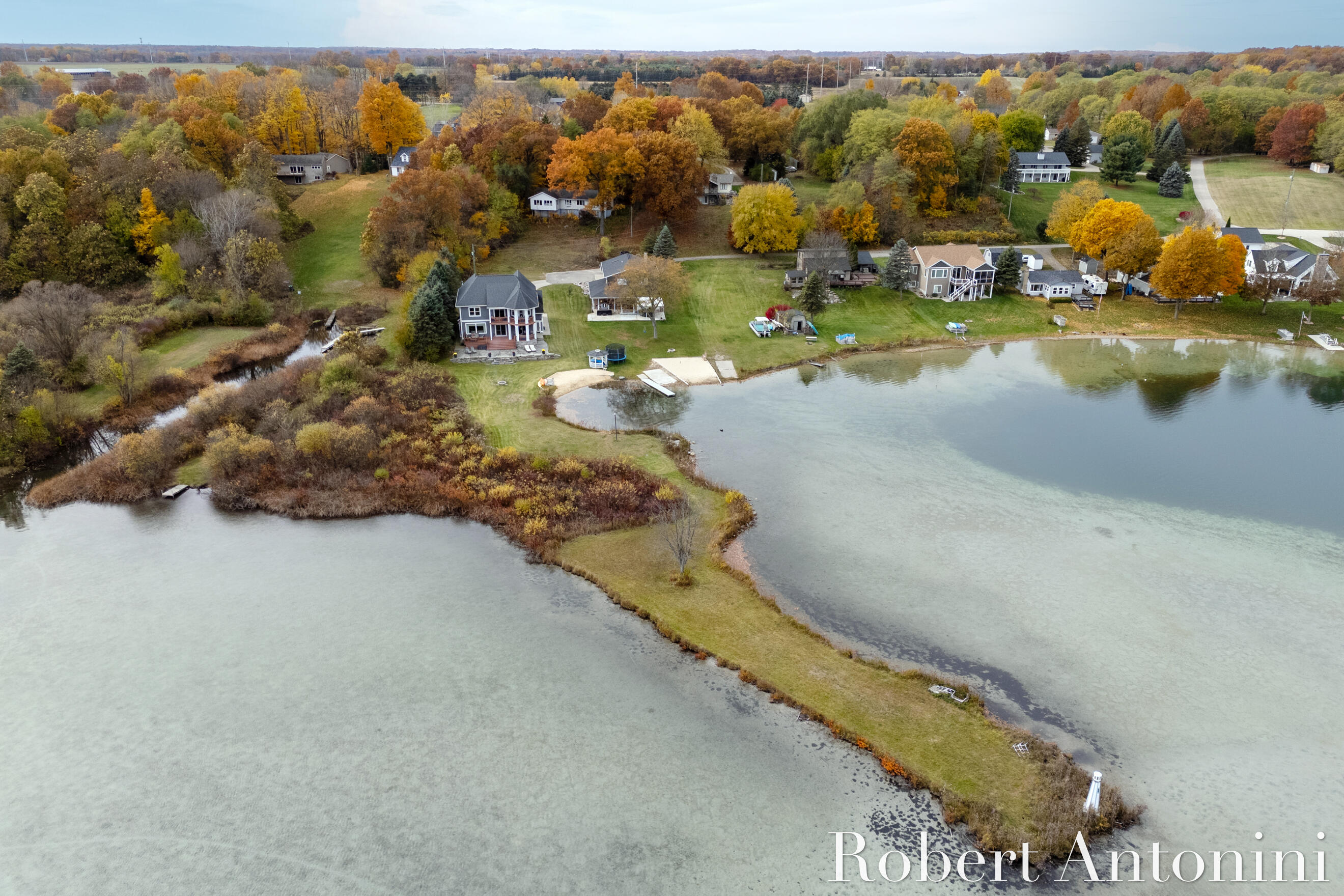 250 Shore Drive Property Photo 13