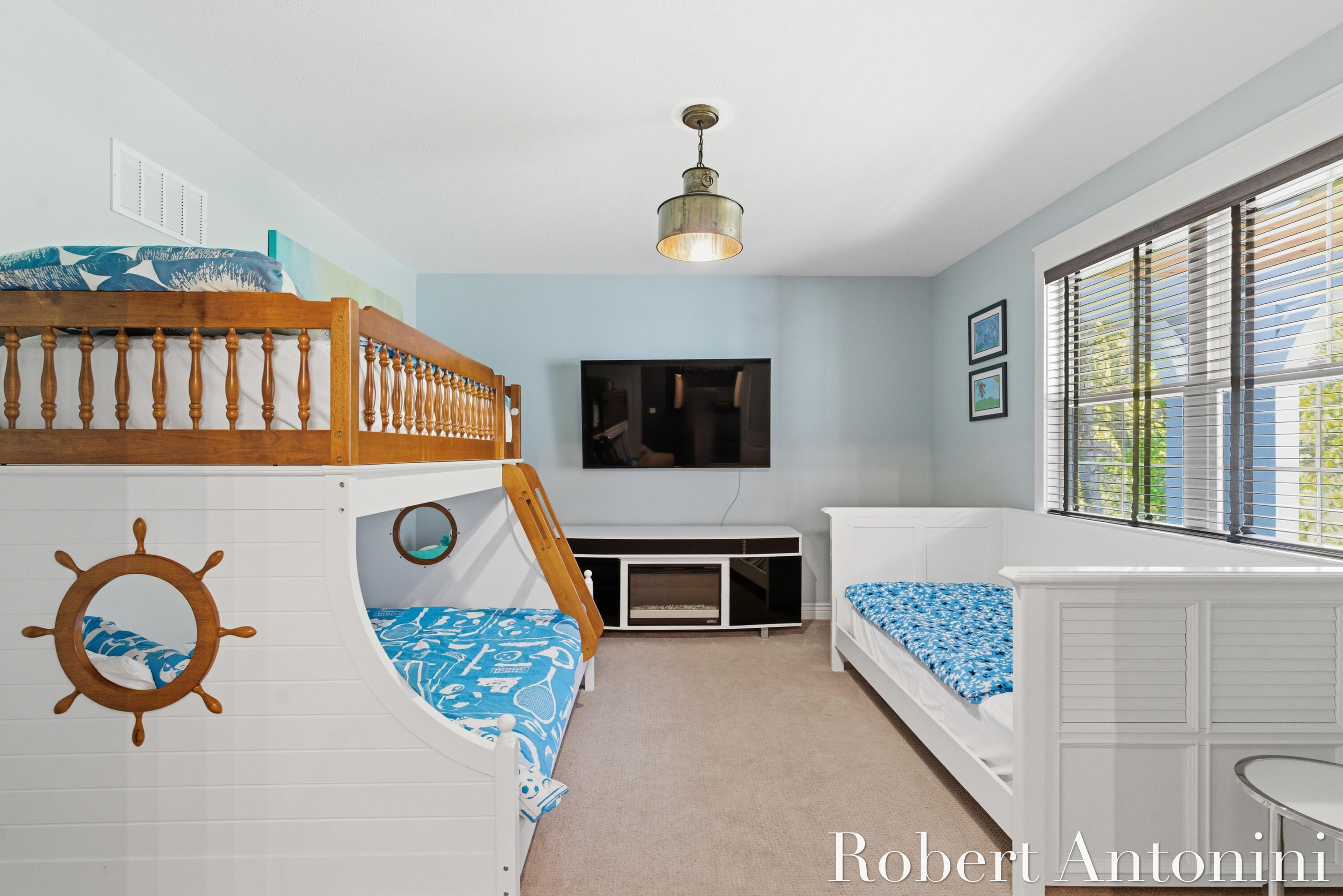 250 Shore Drive Property Photo 17