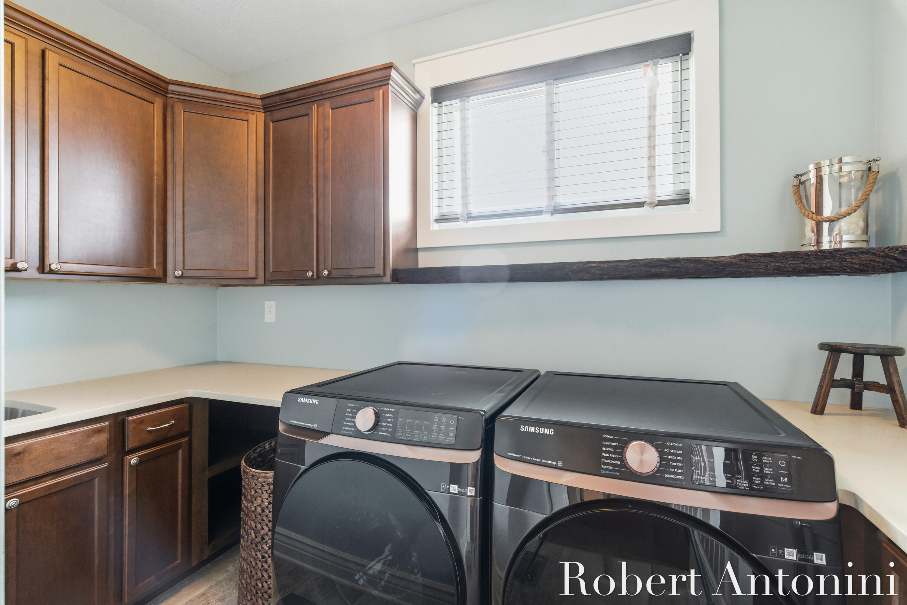 250 Shore Drive Property Photo 26