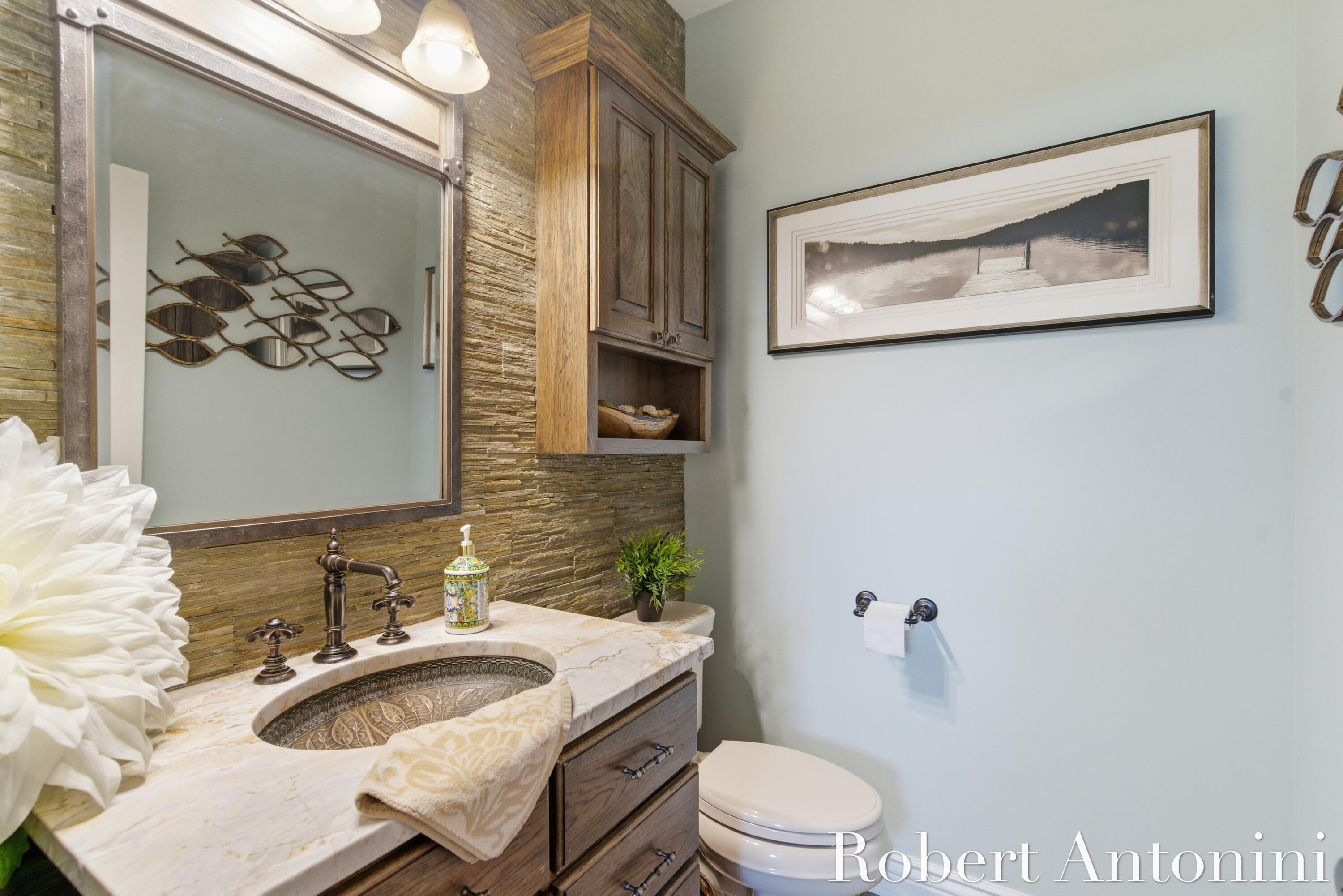 250 Shore Drive Property Photo 28