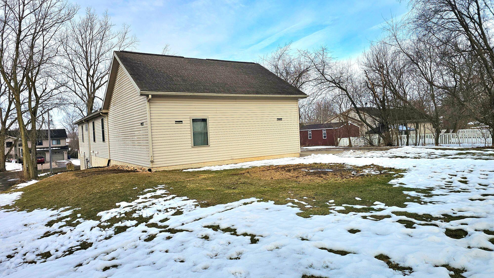 10513 Loughrea Lane Property Photo 3