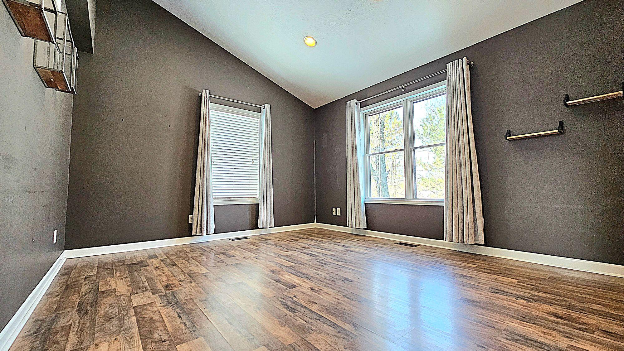 10513 Loughrea Lane Property Photo 6